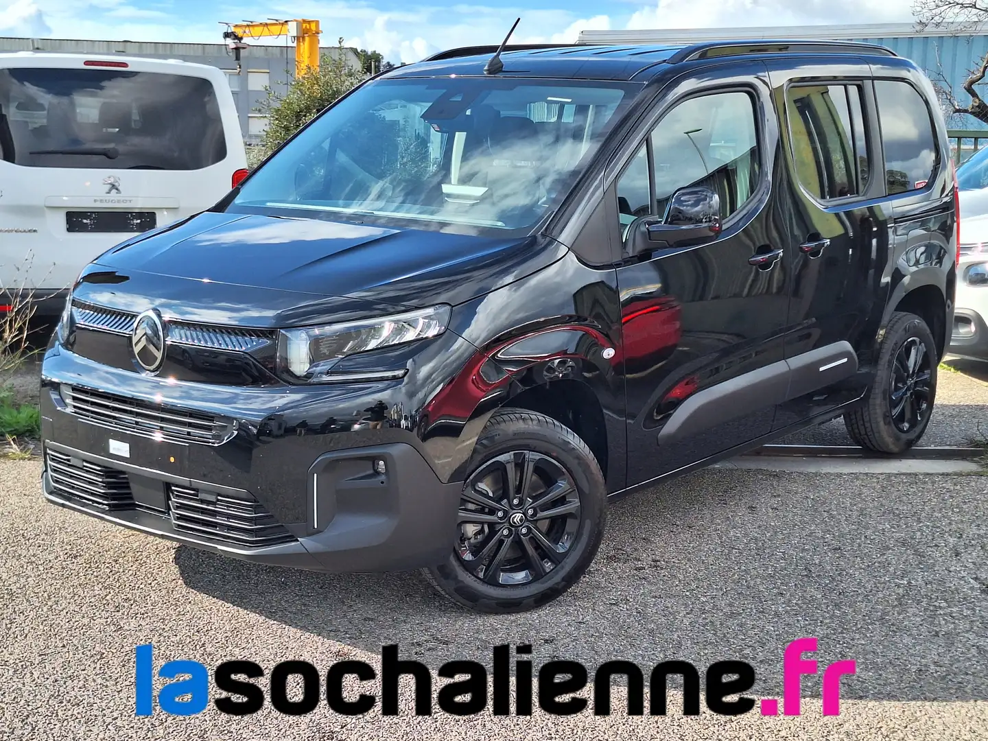 Citroen Berlingo Taille M BlueHDi 130 S\u0026amp;S EAT8 PLUS - 5P Noir - 1