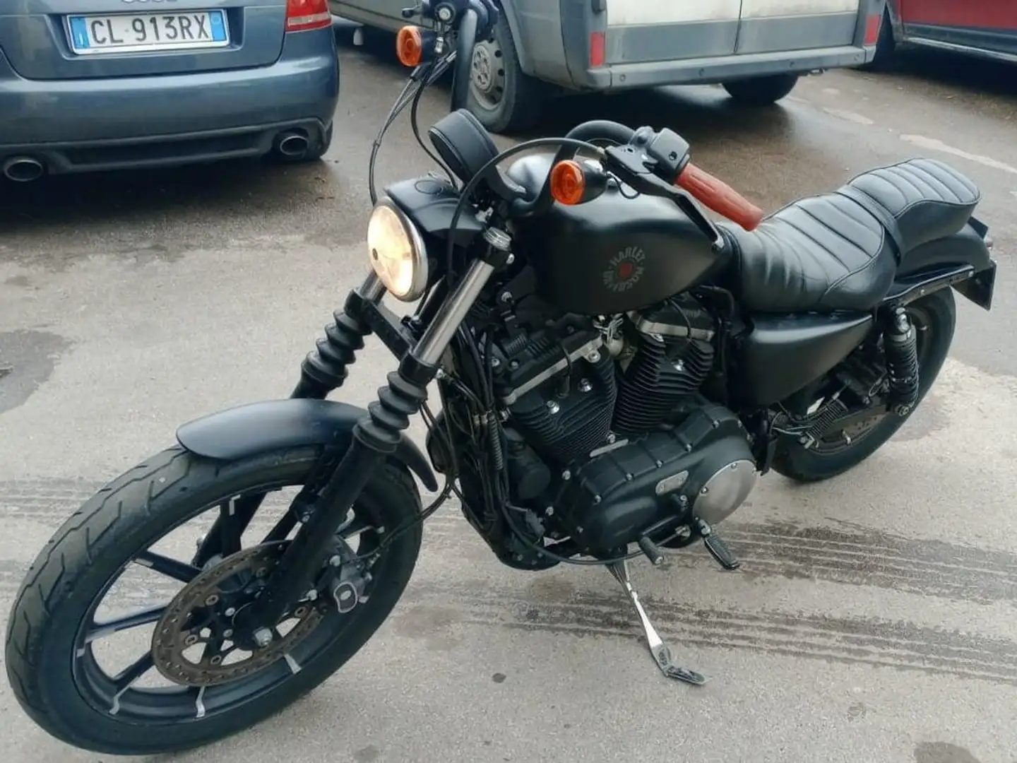 Harley-Davidson Sportster 883 Iron XL 883 N Negru - 1