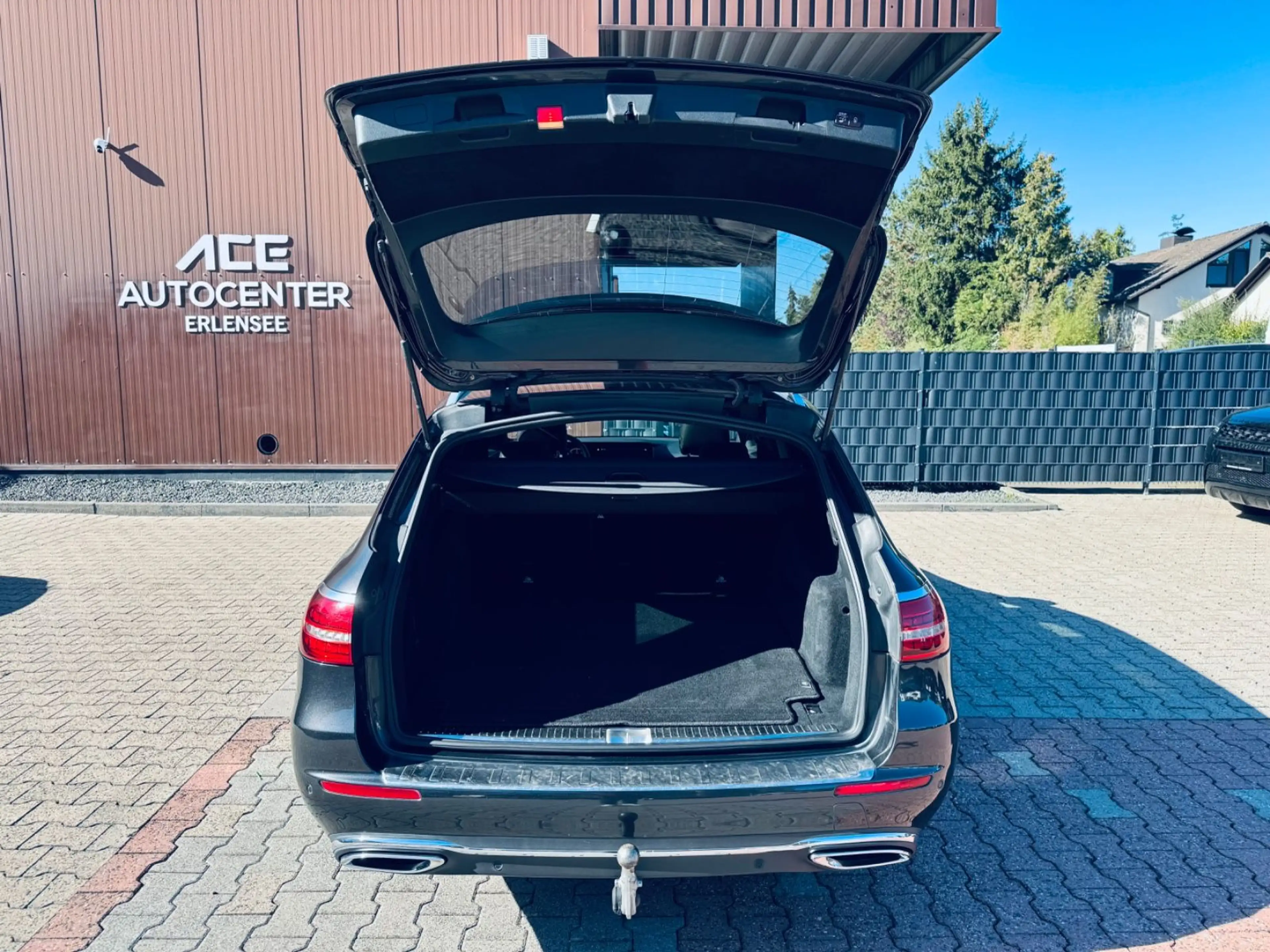 Mercedes-Benz E 400 d 4Matic MEMORY+BURMESTER+PANO+LEDER+NAVI — photo 15
