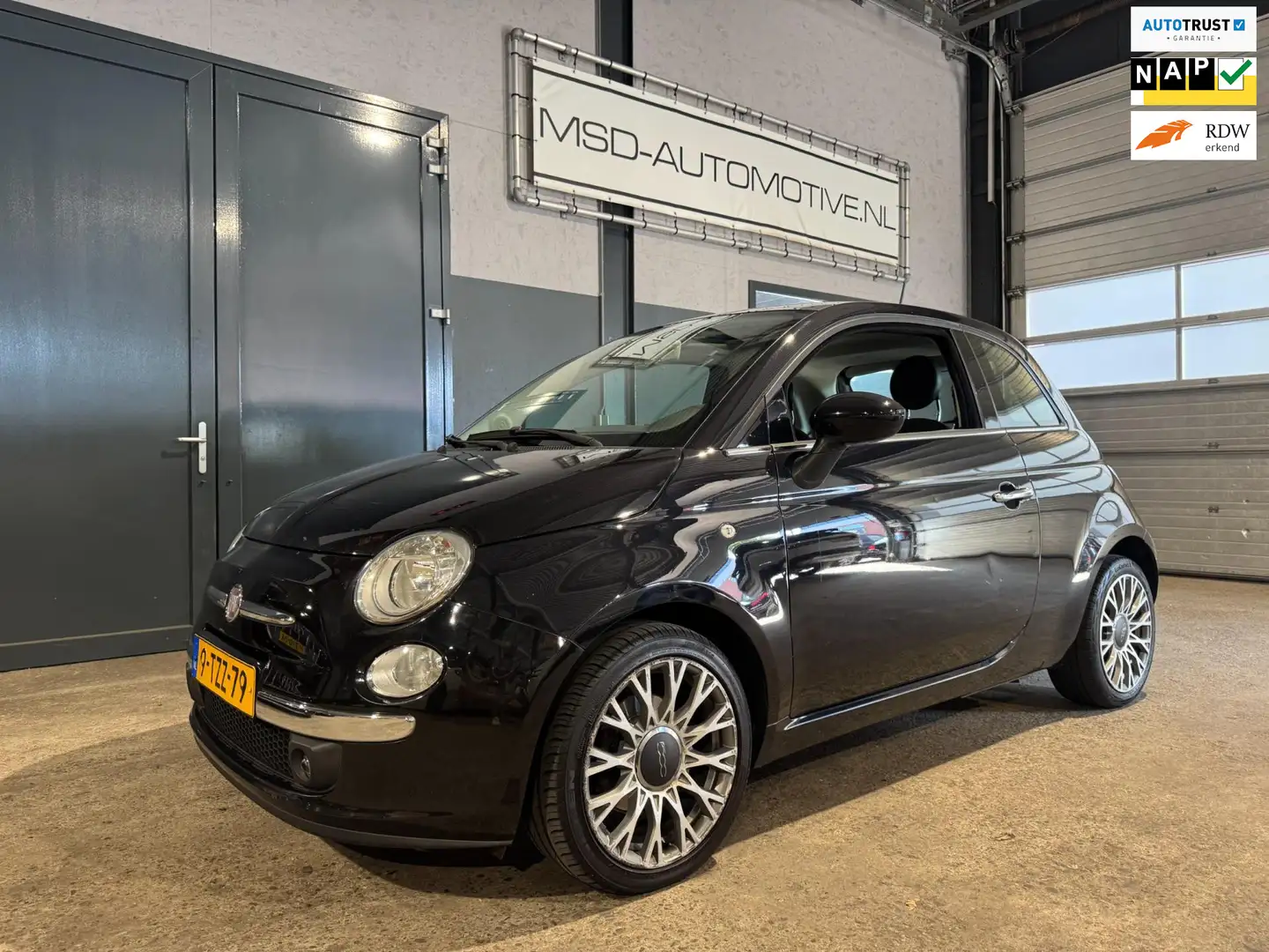 Fiat 500 0.9 TwinAir Turbo Lounge panoramadak Sportvelgen N Negro - 1