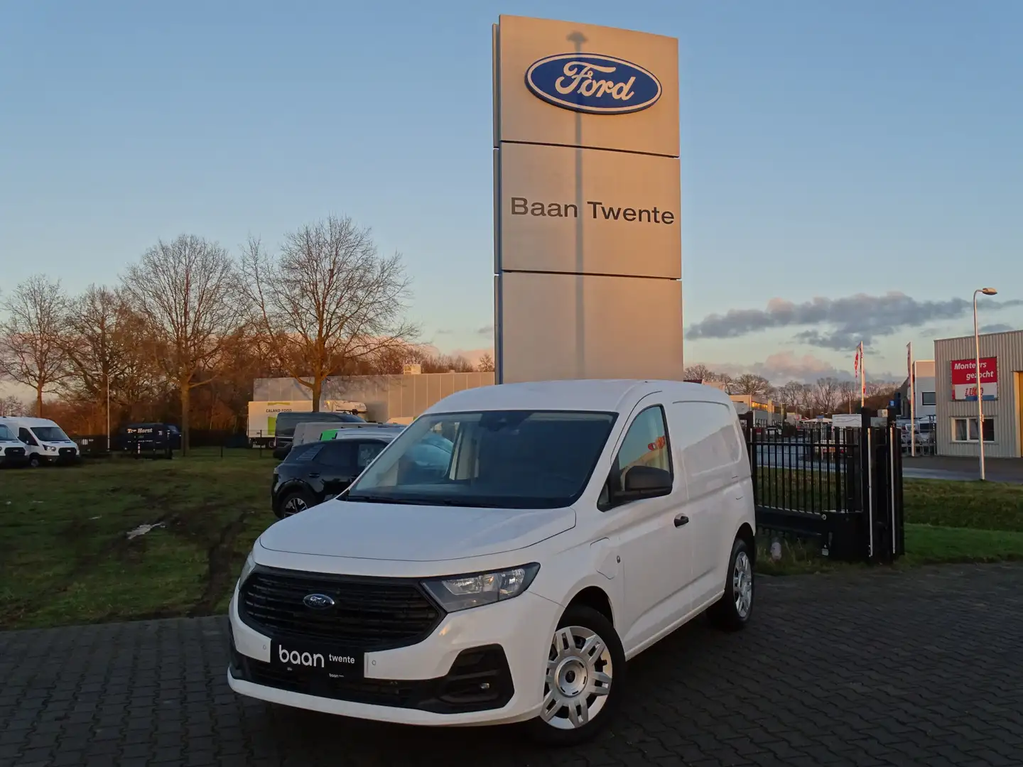 Ford Transit Connect 150pk PHEV L2 Trend | BPM VRIJ | Uit voorraad leve Wit - 2