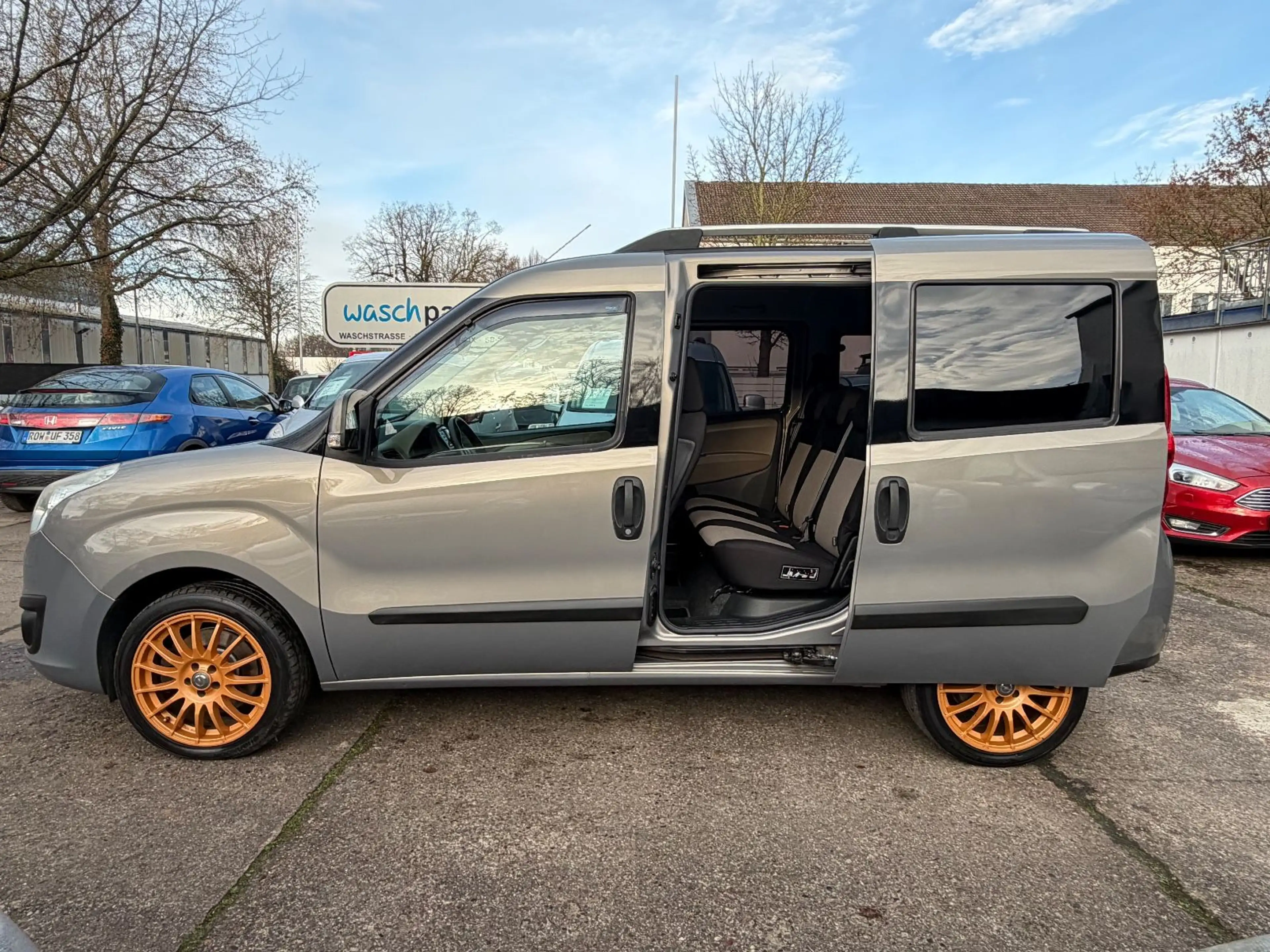 Opel Combo D Edition*L1-H1*TEMPOMAT*7-SITZER*AHK*ALU* — photo 11