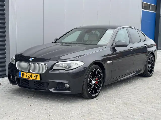 BMW 550 5-serie 550xi High Executive | M-Pakket | V8 | 408