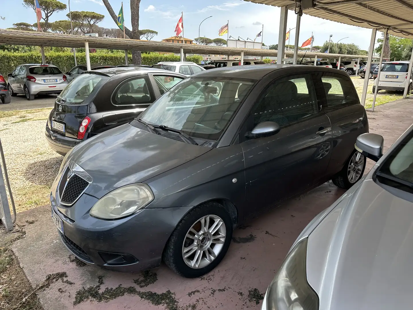 Lancia Ypsilon 1.4 16v Platino 100 - 1