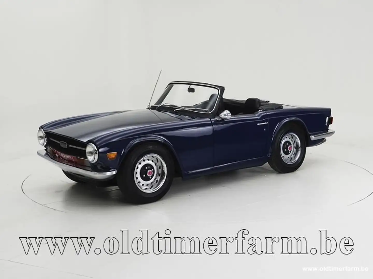 Triumph TR6 '71 CH000I Синій - 1