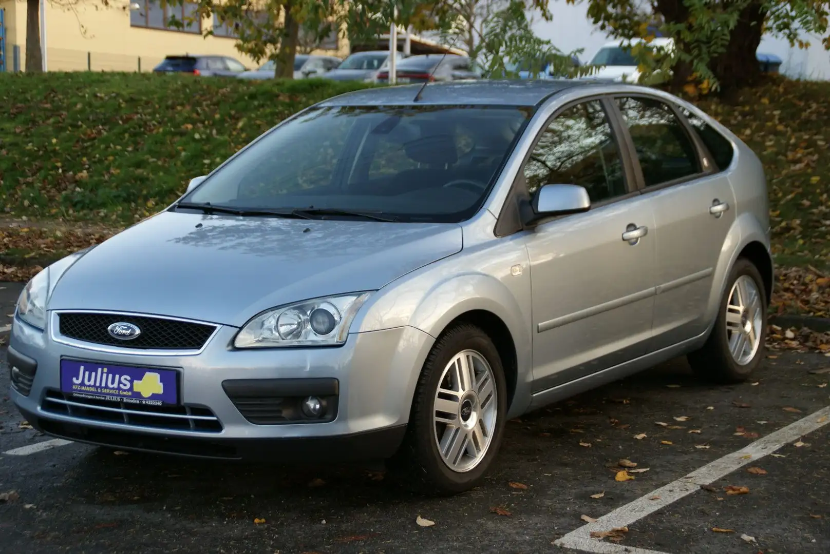 Ford Focus 1.6 Ghia KLIMAAUTO/PDC/TEMPOMAT/1.HAND Blu/Azzurro - 2