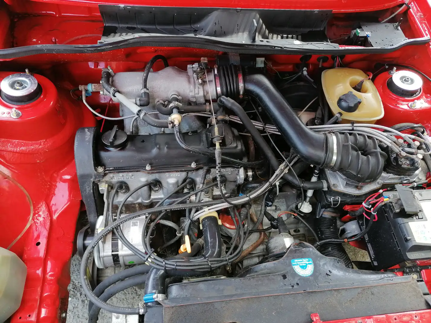 Volkswagen Golf GTI Rouge - 2