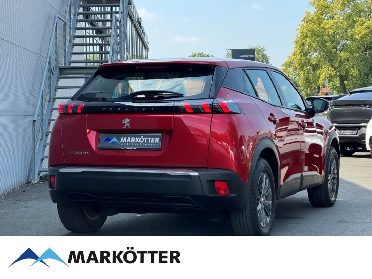 Peugeot 2008 e-2008 Active Pack Elektro 136 TEMP/PDC/SHZ Rot - 2