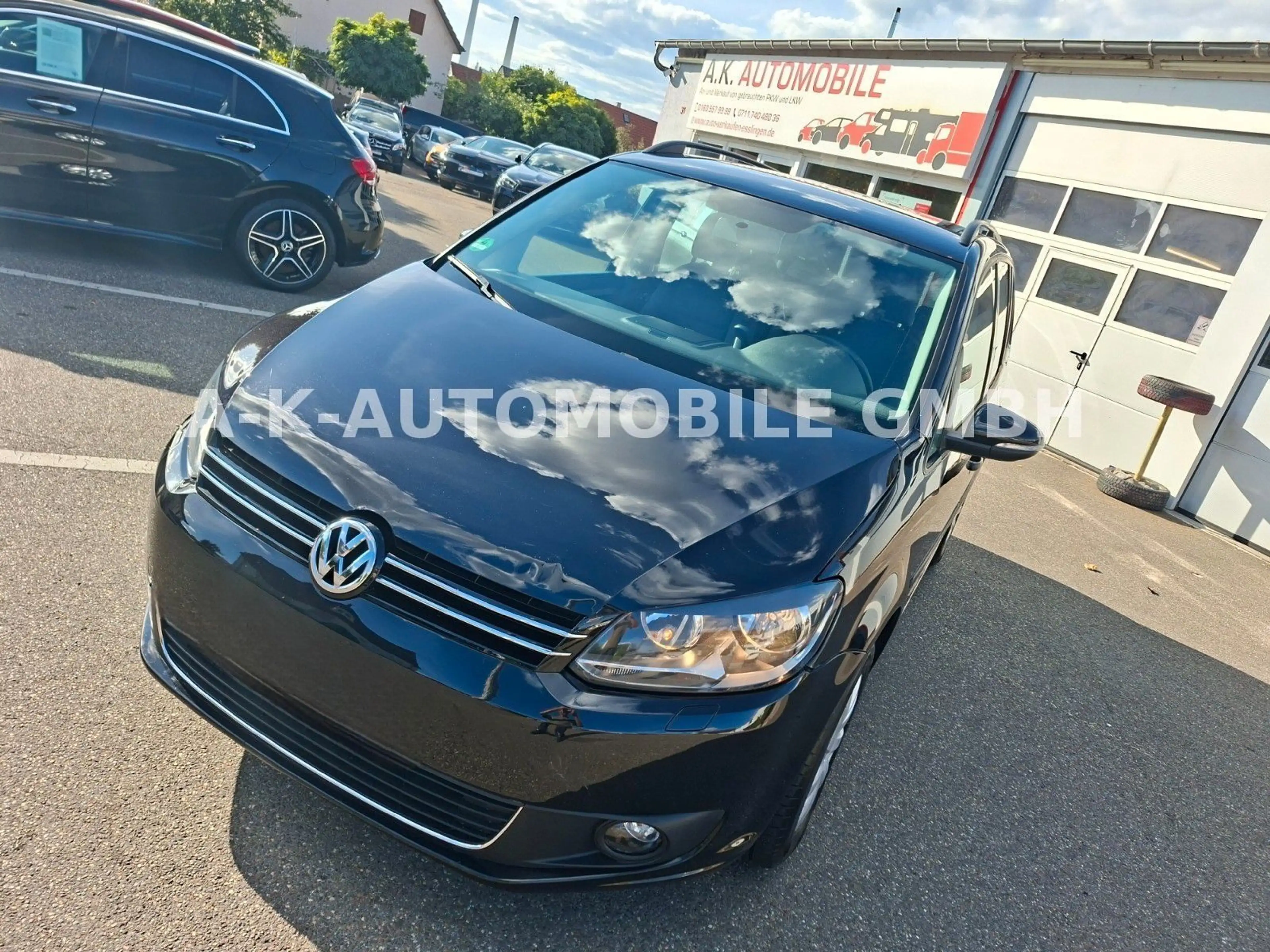 Volkswagen Touran Trendline — photo 5