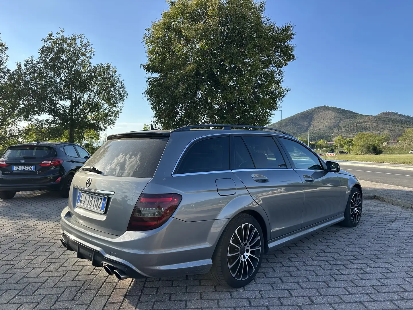 Mercedes-Benz C 200 * AUTOMATICO * Grigio - 1