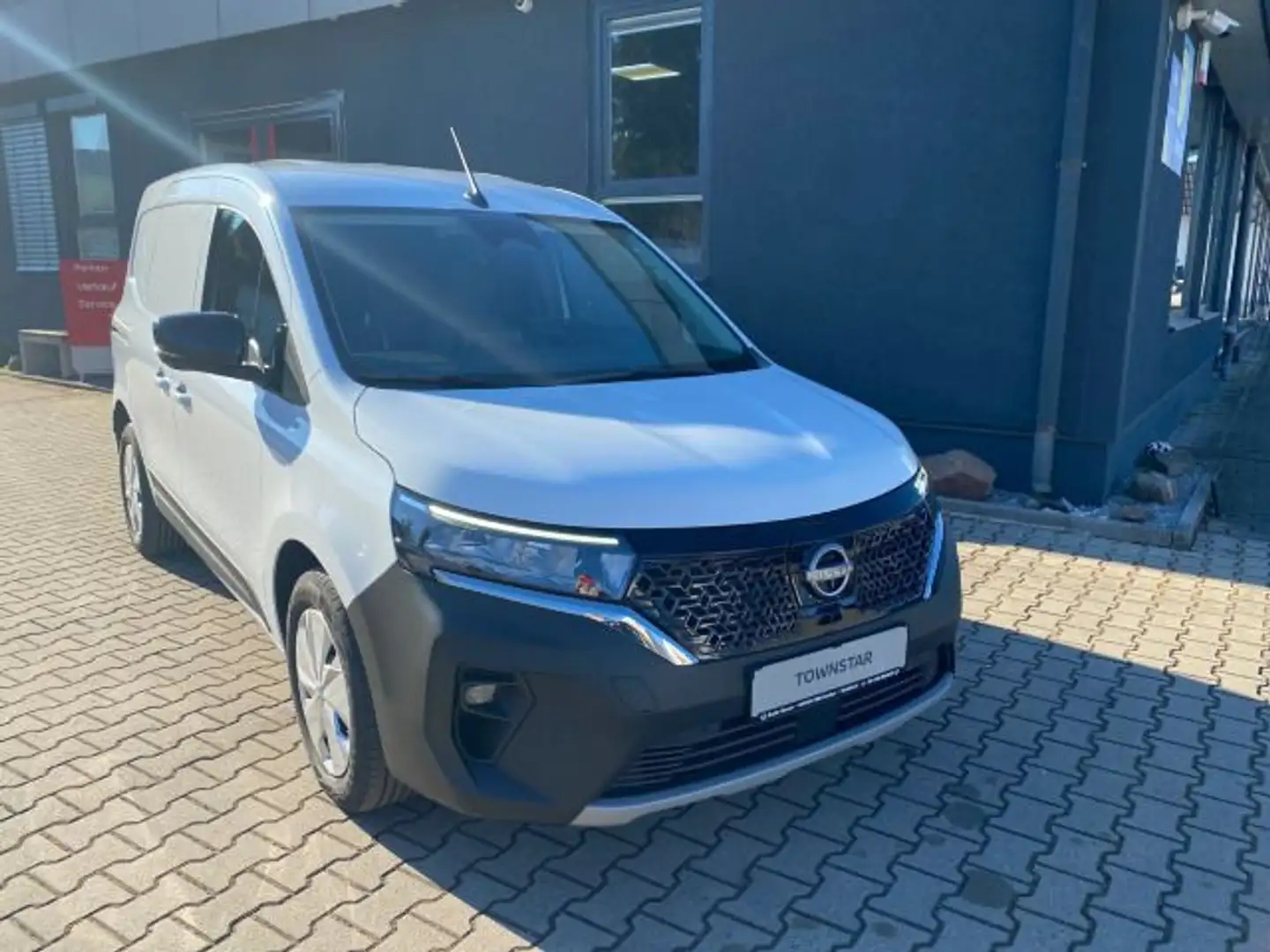 Nissan Townstar EV Kastenwagen L1 2,2t N-Connecta-Optio Weiß - 2