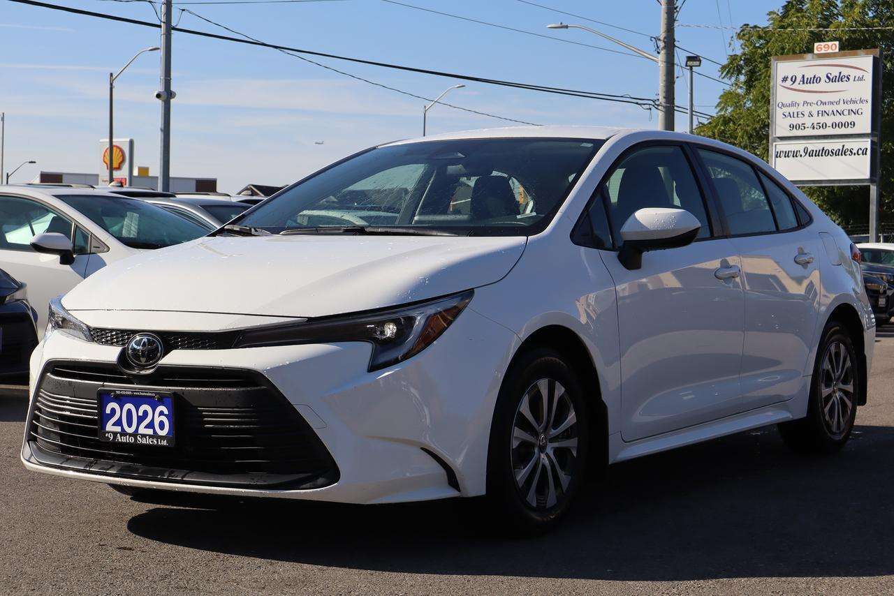 2026 Toyota Corolla Hybrid LE — photo 1