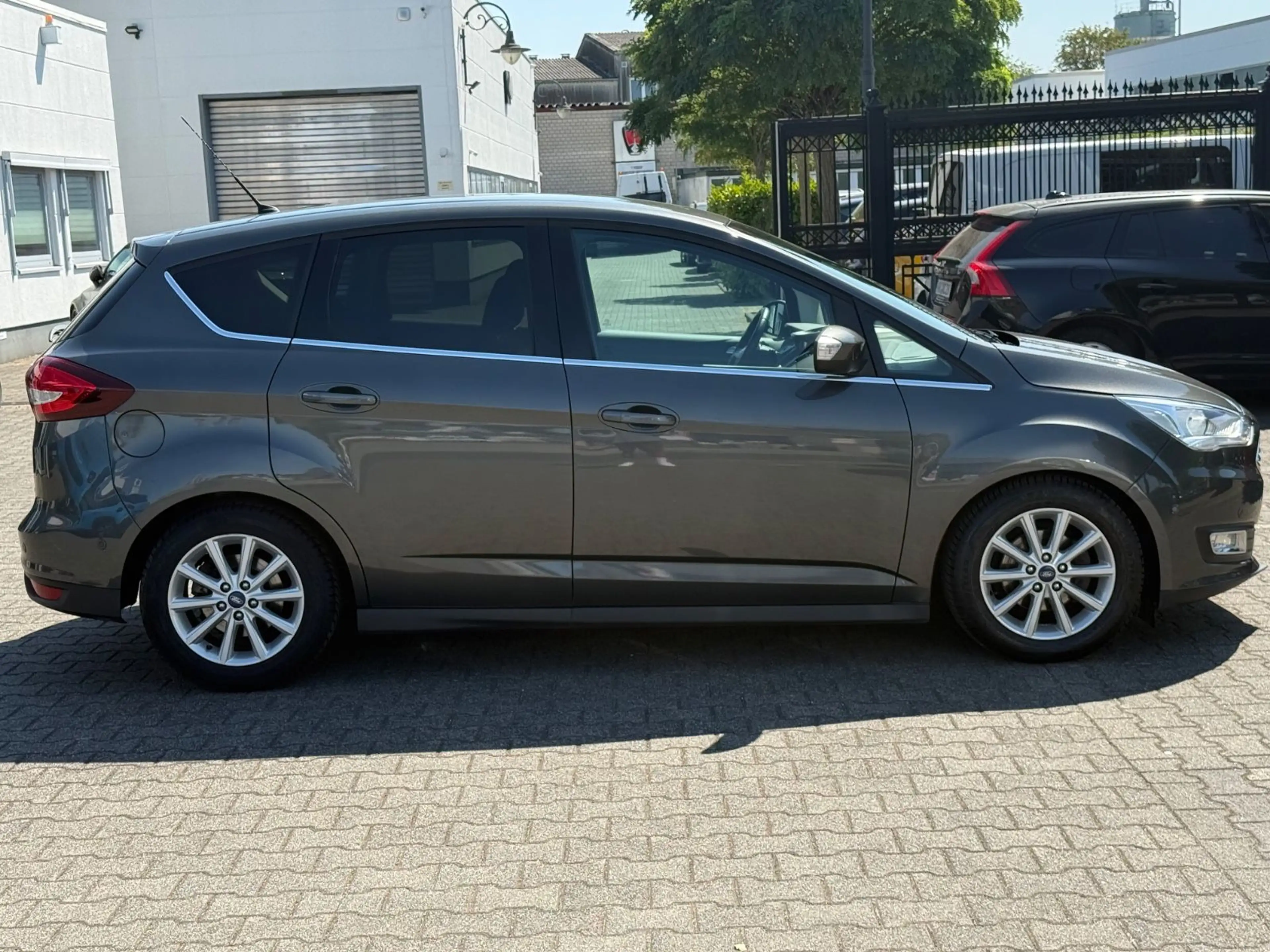 Ford C-Max C-MAX Titanium — photo 7
