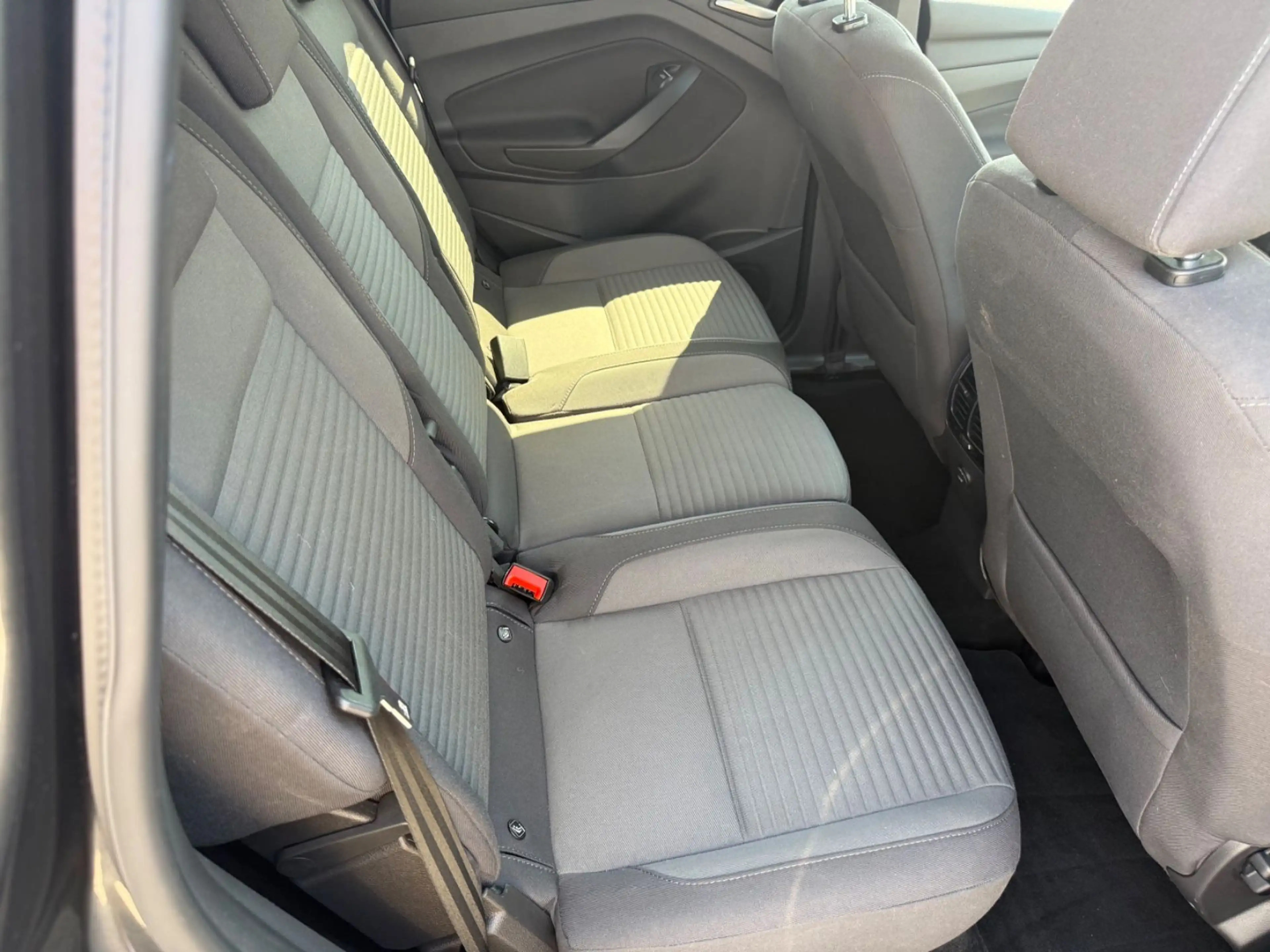 Ford C-Max C-MAX Titanium — photo 11