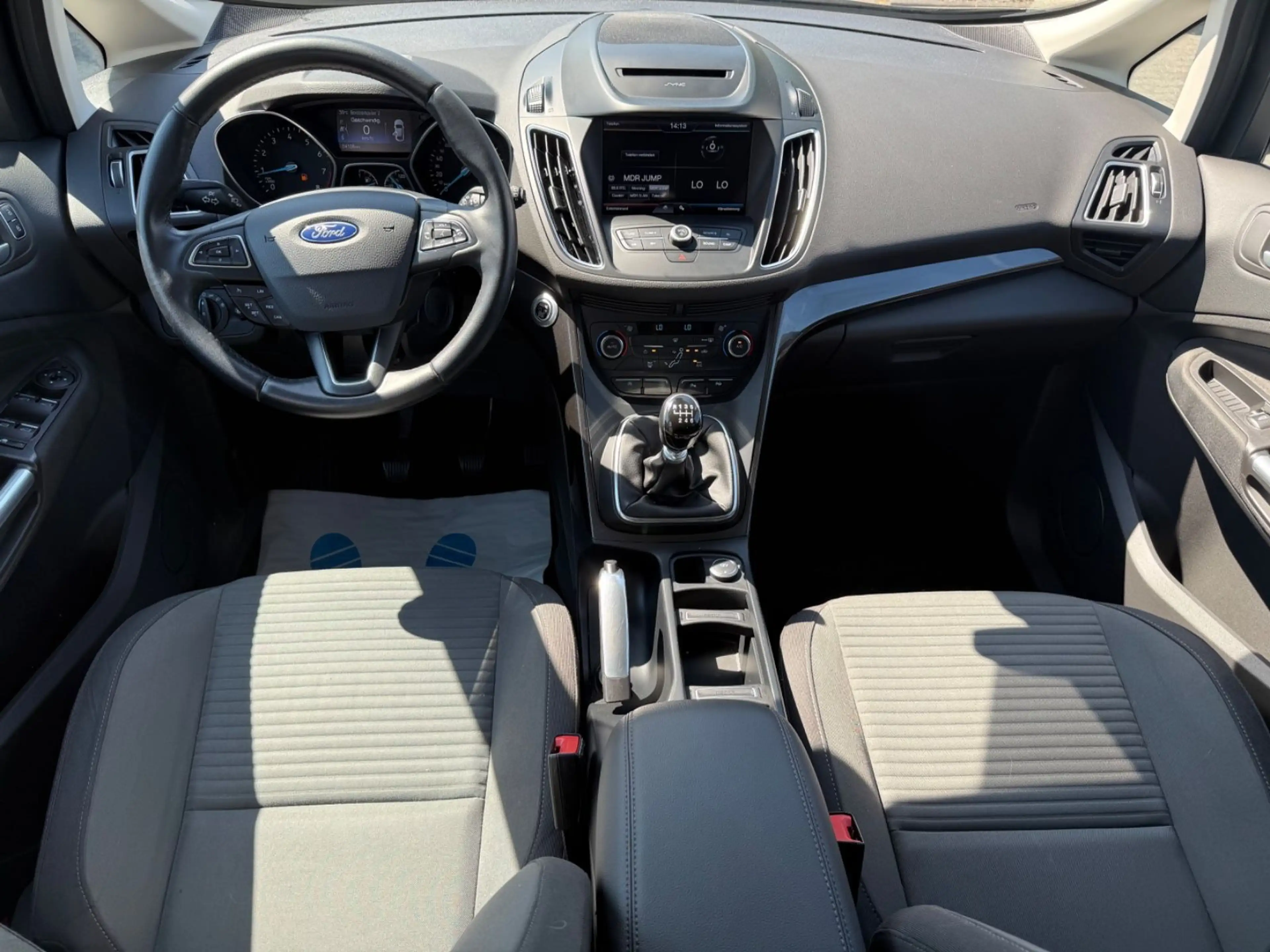 Ford C-Max C-MAX Titanium — photo 10