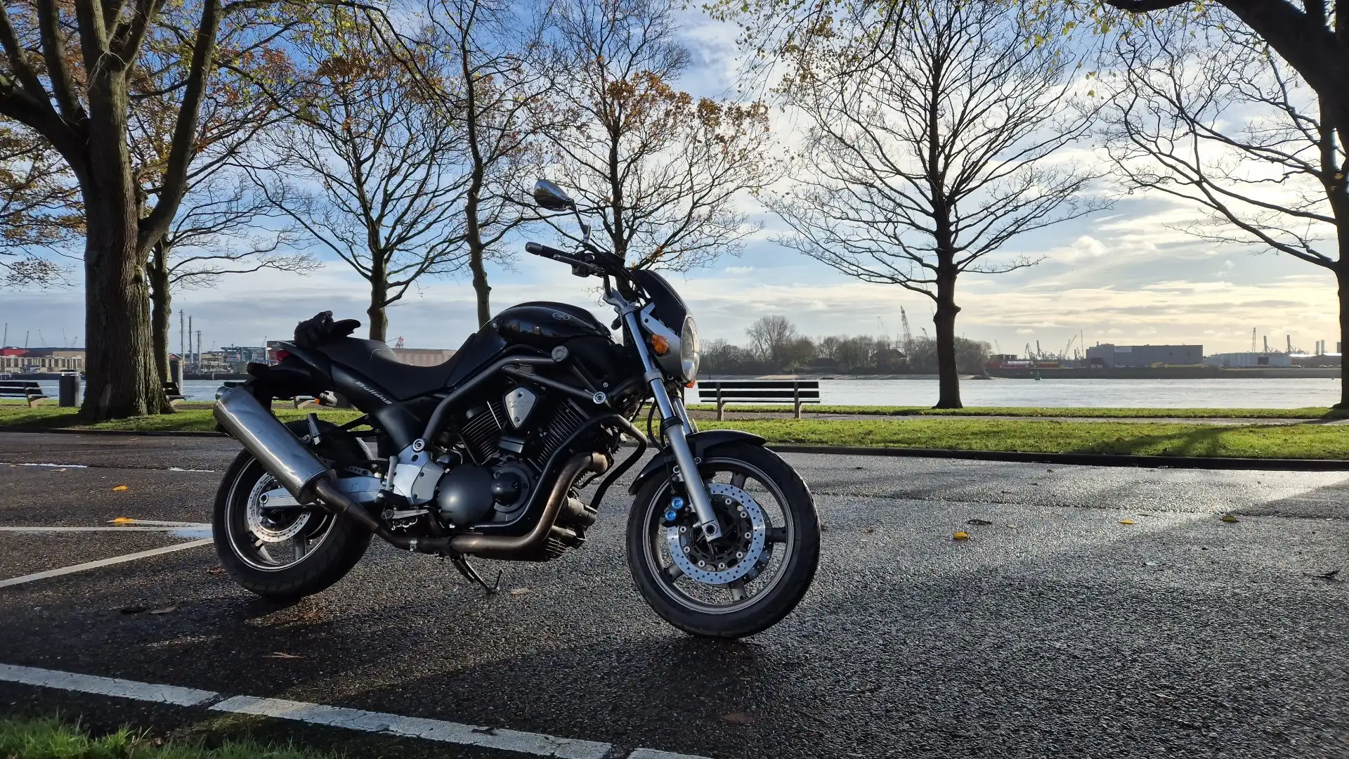 Yamaha BT 1100 Bulldog Black - 1