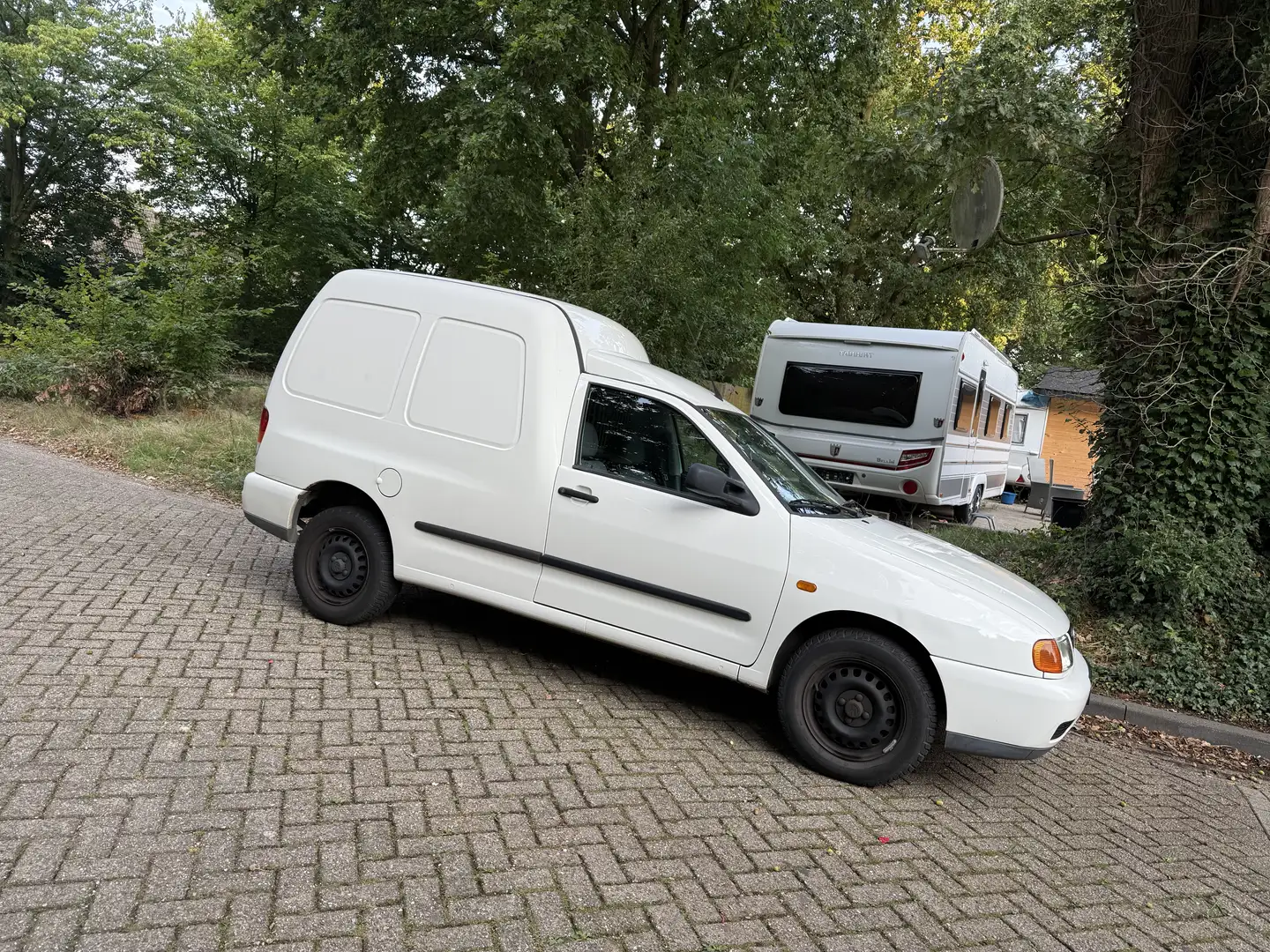 Volkswagen Caddy 1.9 SDI - 1
