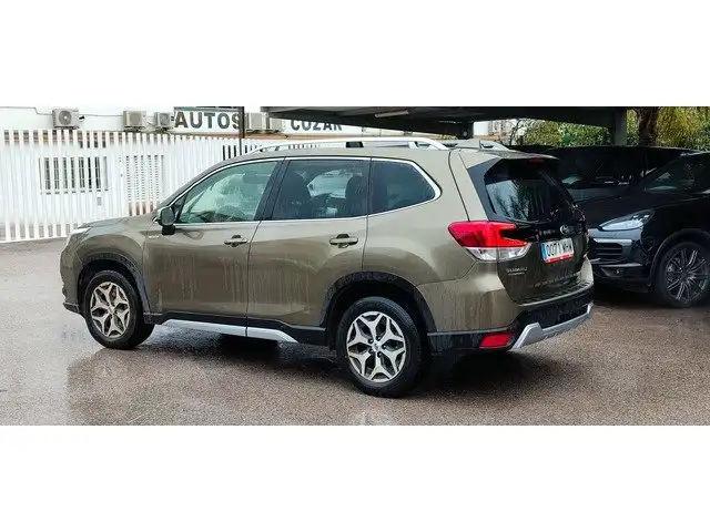 Subaru Forester 2.0i Hybrid Executive Plus CVT