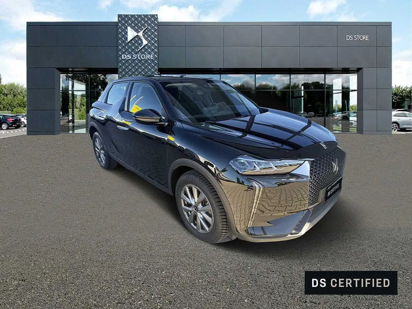 DS Automobiles DS 3 Crossback 3 1.2 PureTech 130 EAT8 Bastille Business Zwart - 2