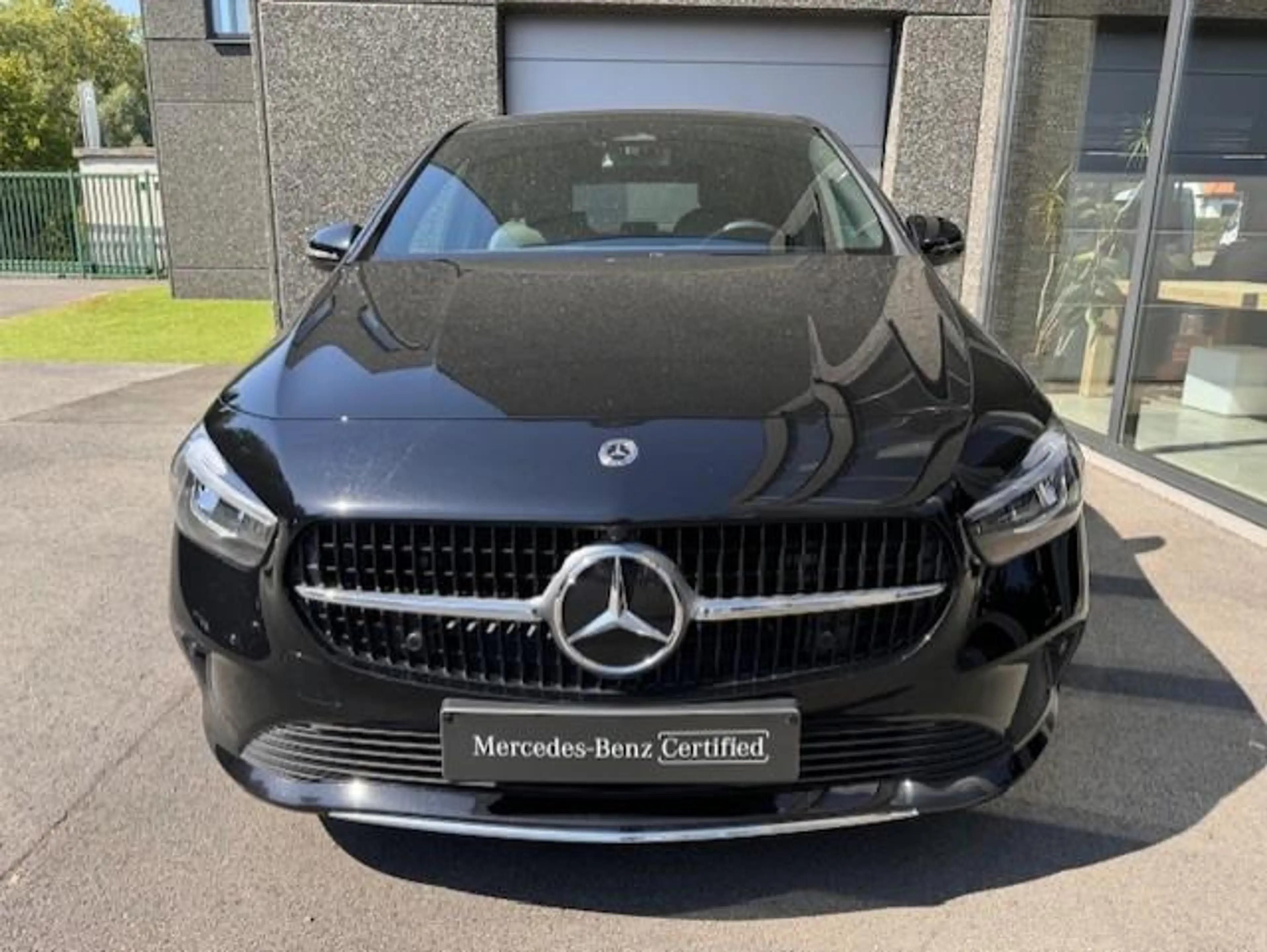 Mercedes-Benz B 180 Business Line — photo 2