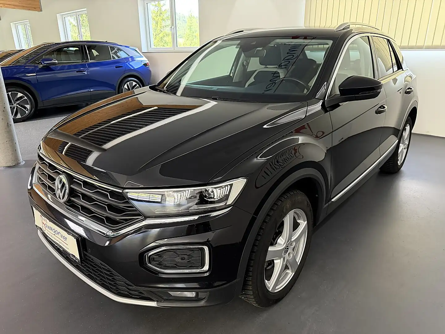 Volkswagen T-Roc 1,5TSI DSG Sport *LED*NAVI*AHK*ACC*Sitzheizung*... Schwarz - 2