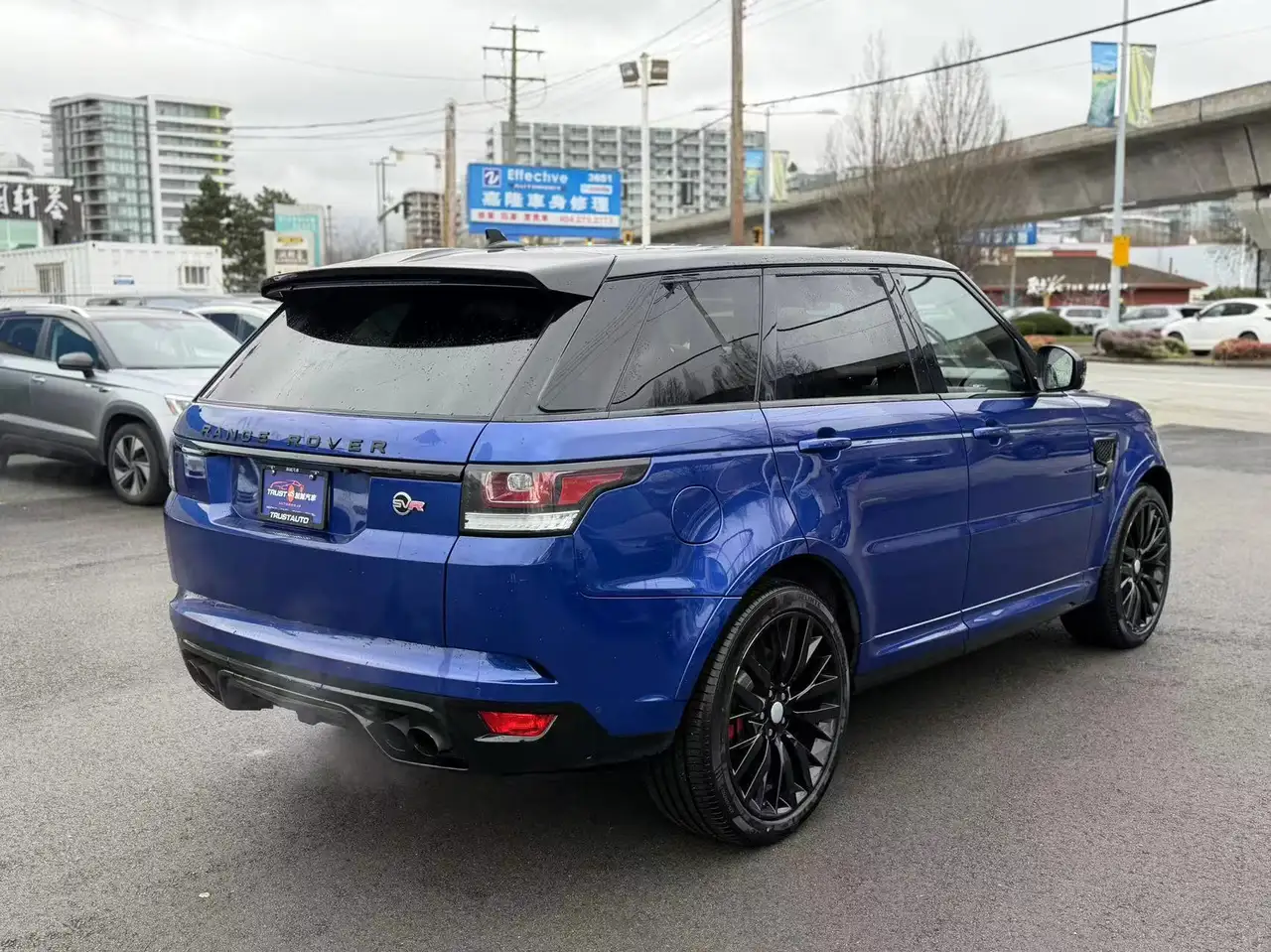 Land Rover Range Rover Sport снимка Land Rover Range Rover Sport
