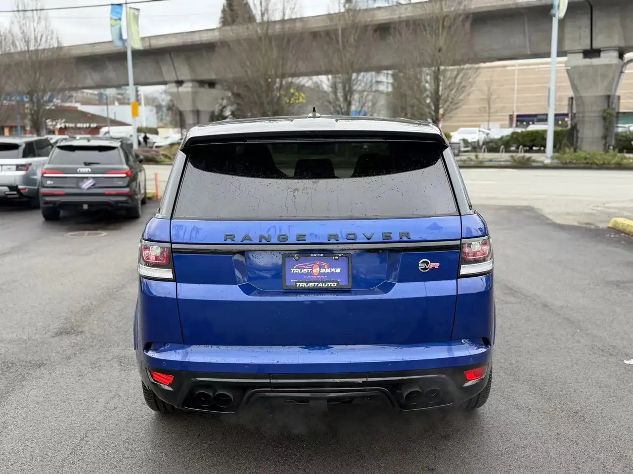 Land Rover Range Rover Sport снимка Land Rover Range Rover Sport