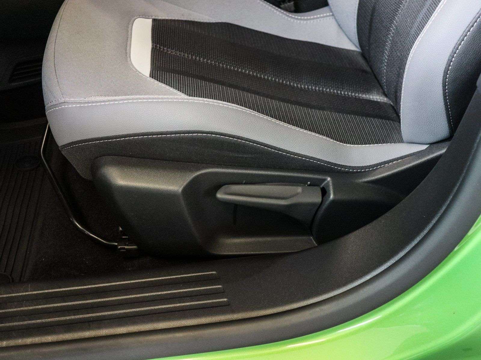Opel Mokka E