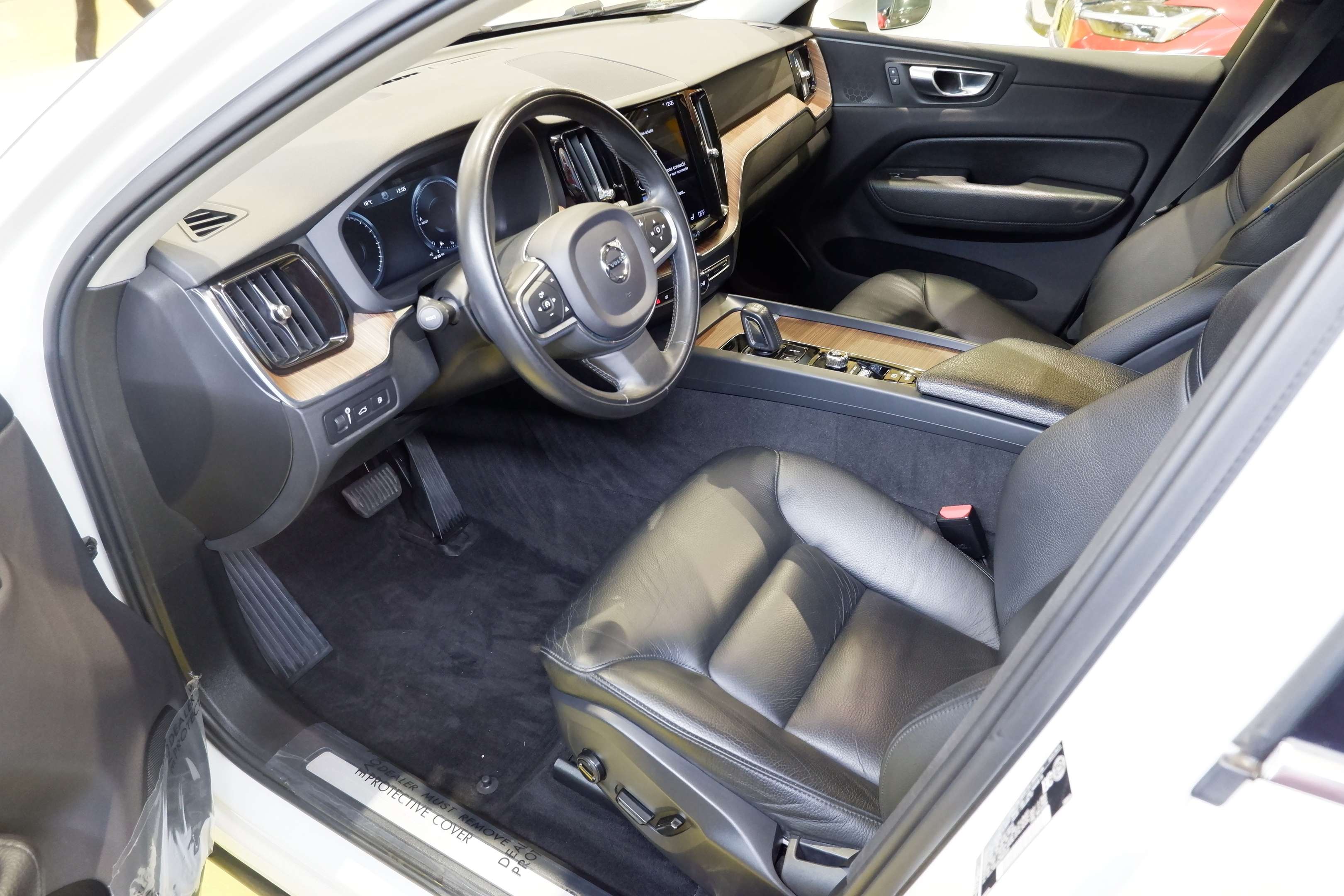 2021 Volvo XC60 T8 - RECHARGE- INSCRIPTION-EXPRESSION- thumb 12