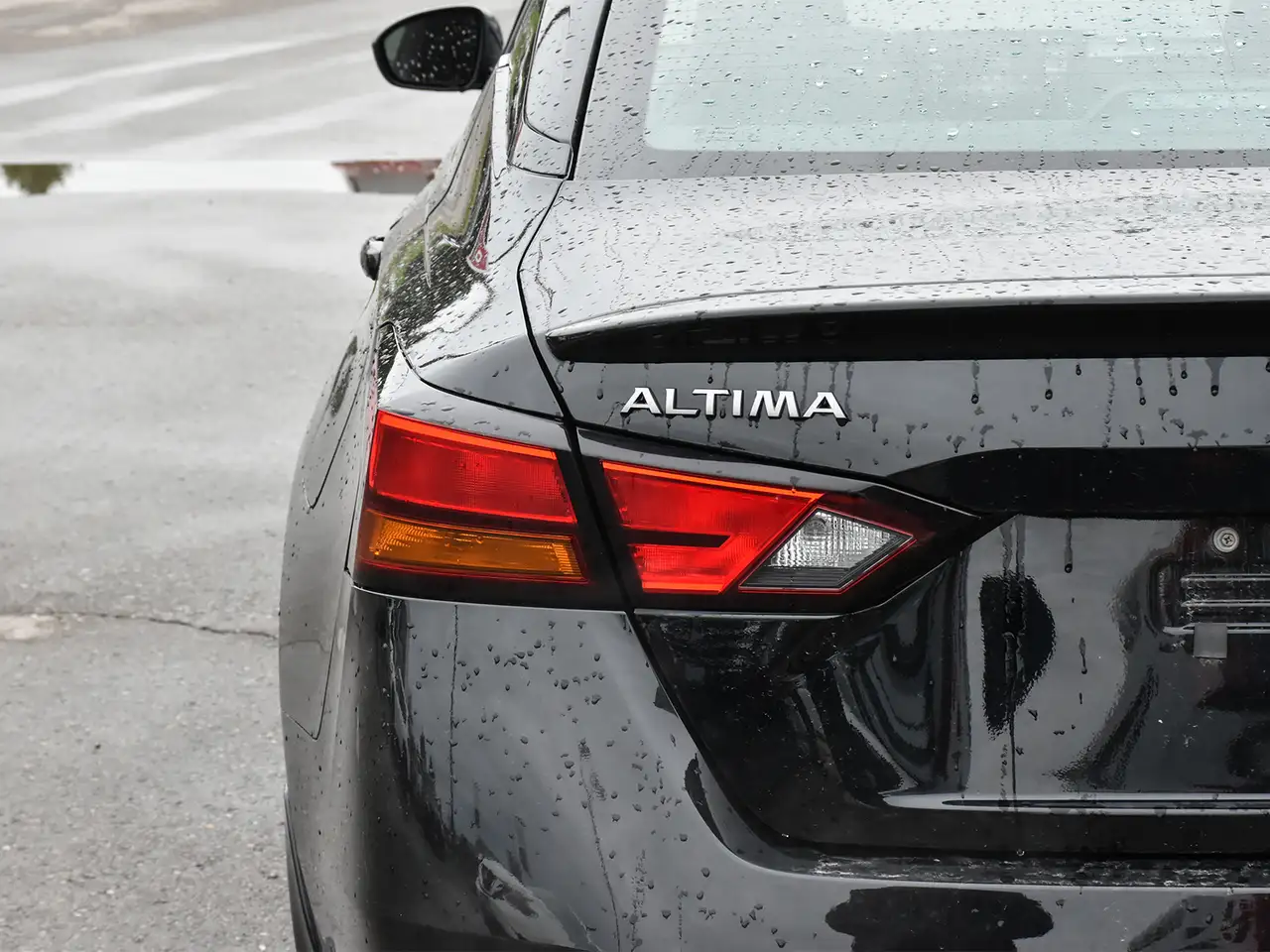 Nissan Altima снимка Nissan Altima