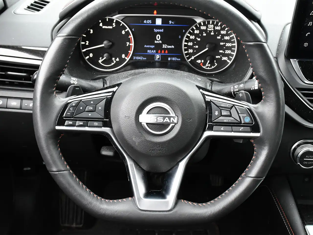 Nissan Altima снимка Nissan Altima