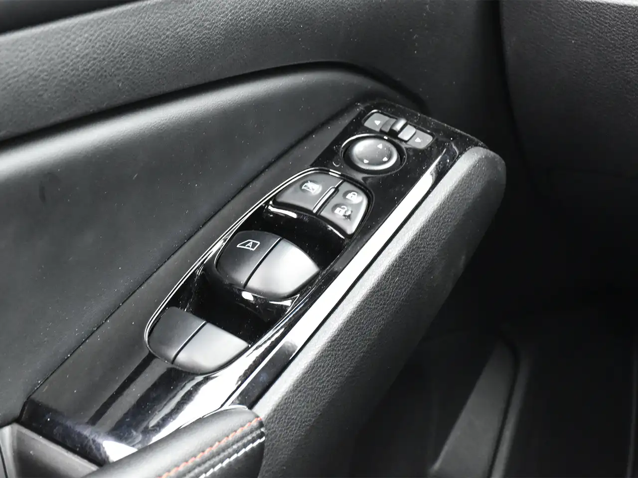Nissan Altima снимка Nissan Altima