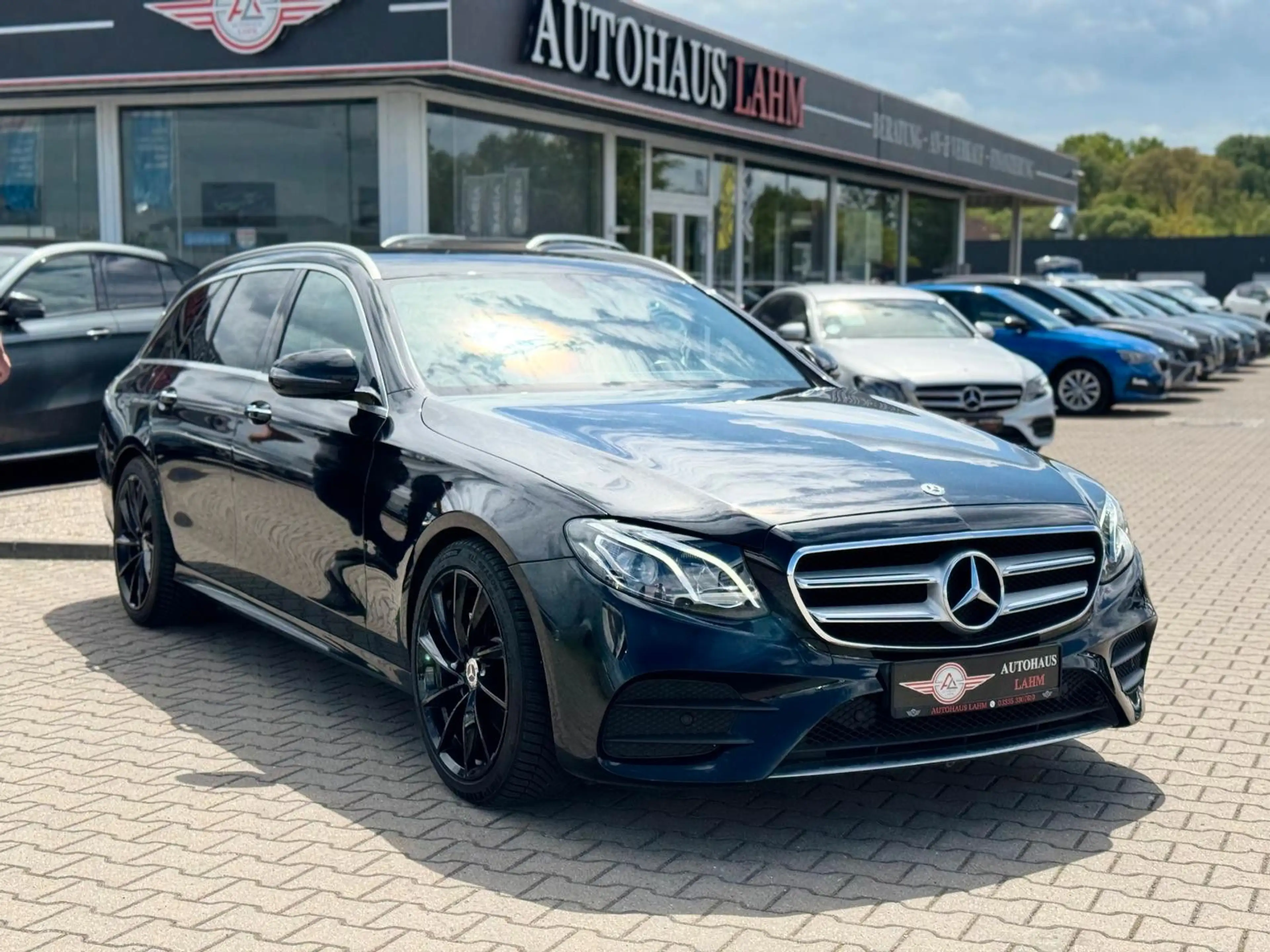 Mercedes-Benz E 300 d T"9G-TRONIC"AMG PAKET"AHK"Totwinkel Ass. — photo 3