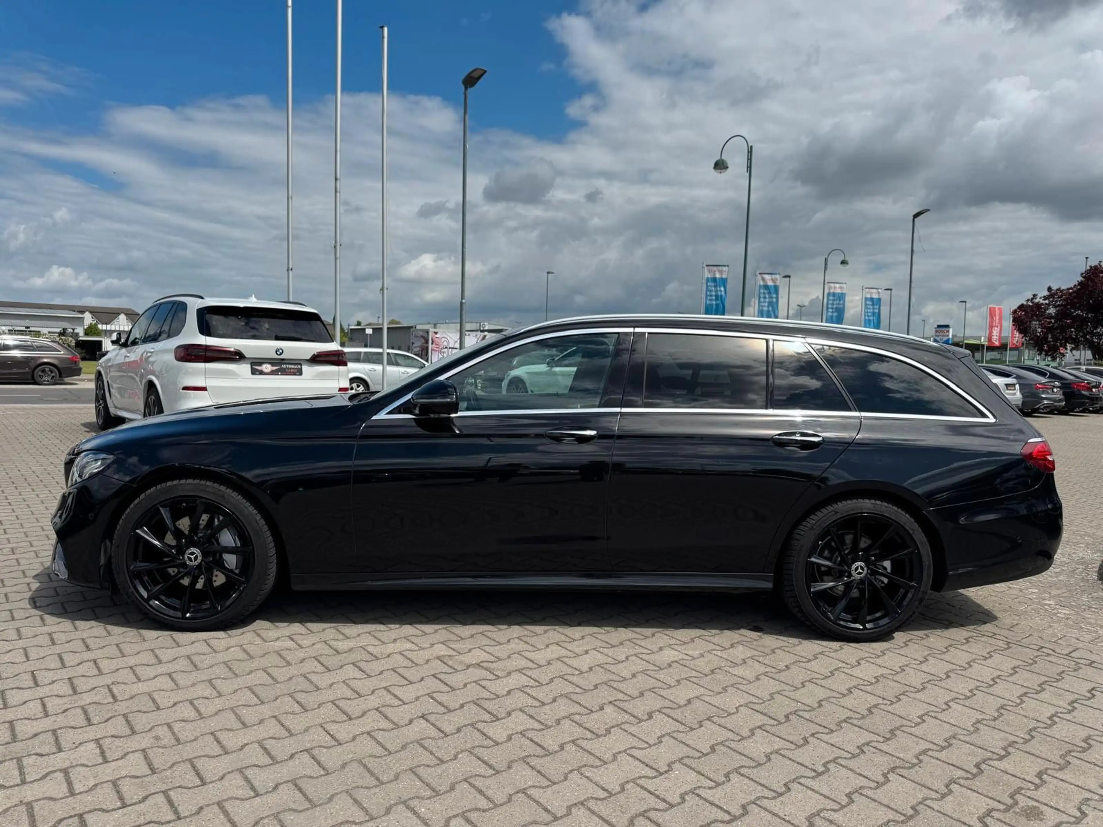 Mercedes-Benz E 300 d T"9G-TRONIC"AMG PAKET"AHK"Totwinkel Ass. — photo 10