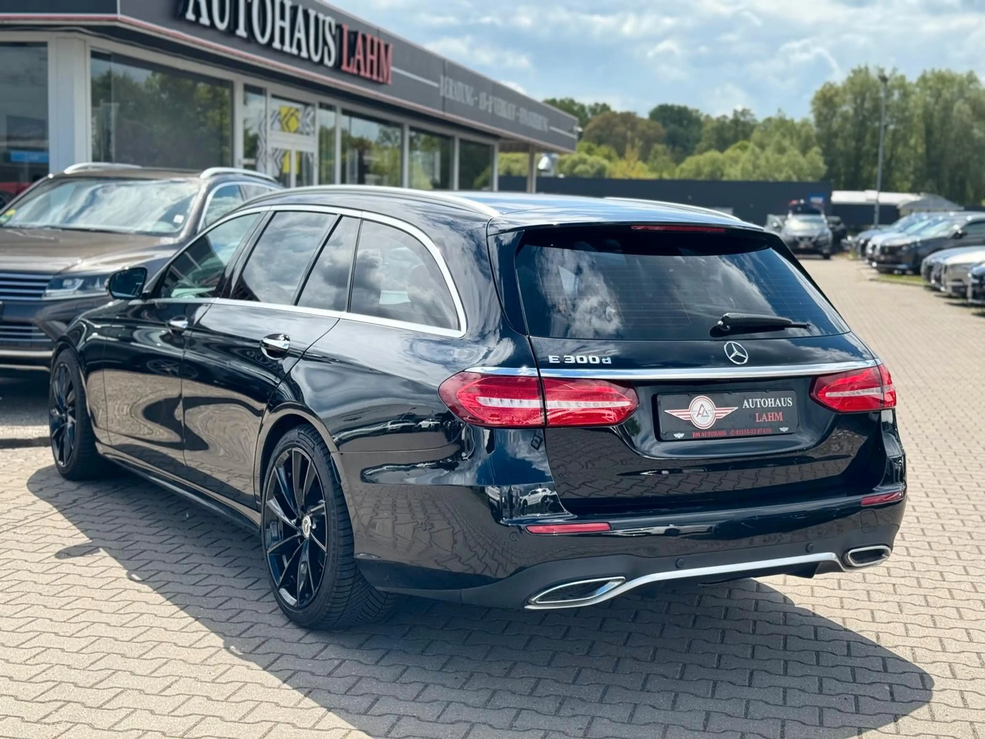 Mercedes-Benz E 300 d T"9G-TRONIC"AMG PAKET"AHK"Totwinkel Ass. — photo 6