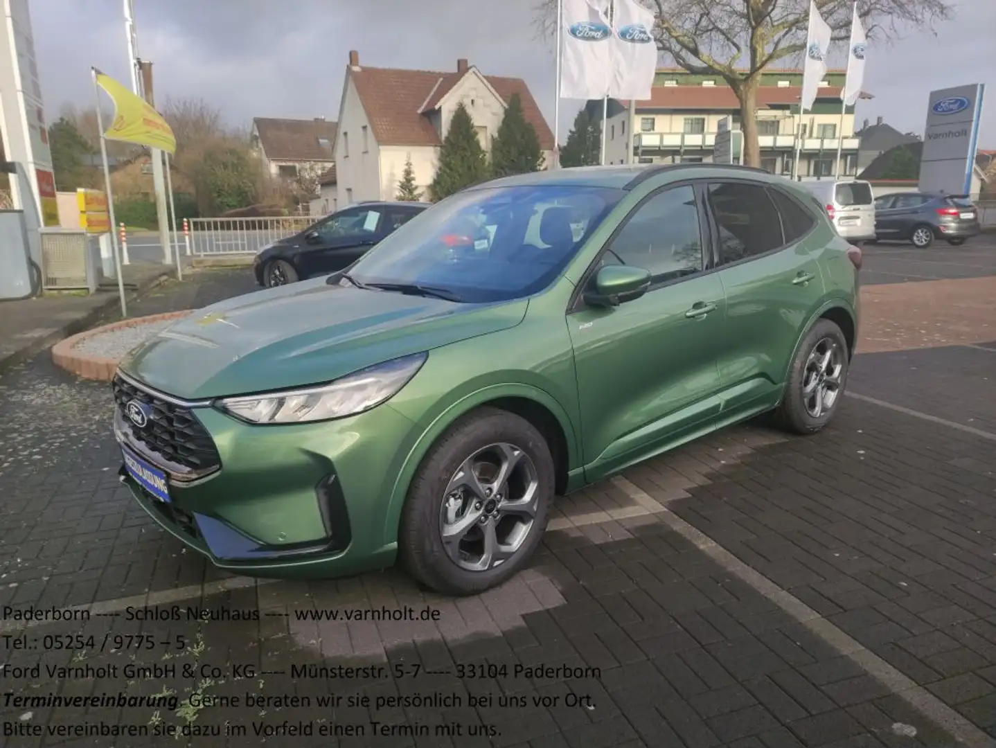 Ford Kuga 1.5 EcoBoost ST-LINE Grün - 1