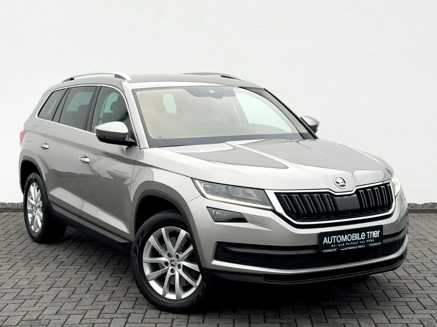 Skoda Kodiaq 2.0 TSI 4x4 DSG  /NAVI/LED/ACC/CAM°360/ Beige - 2