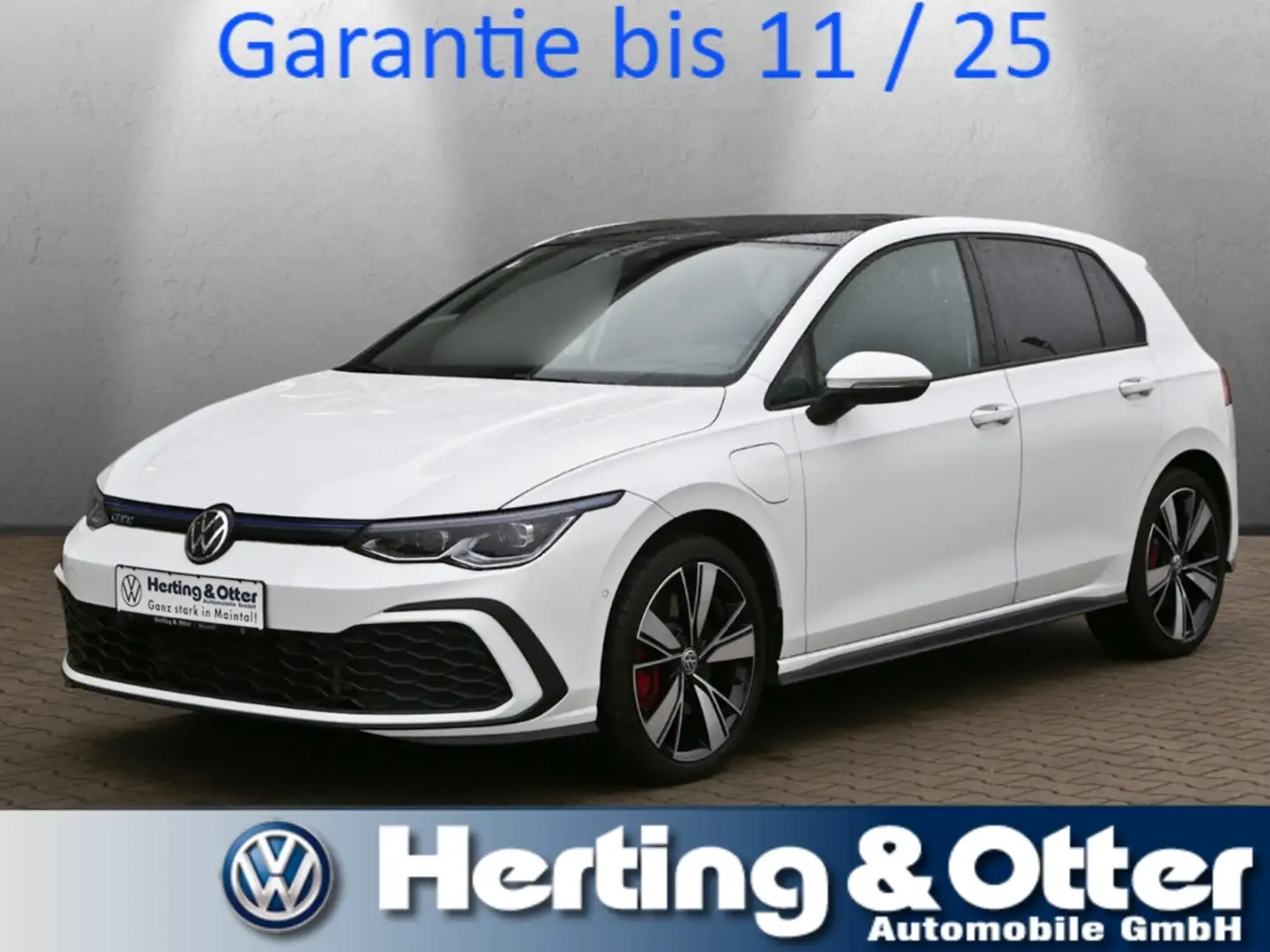 Volkswagen Golf GTE Pano AHK HUD ACC IQ-LED LenkradHZG Kamera Navi Wit - 1