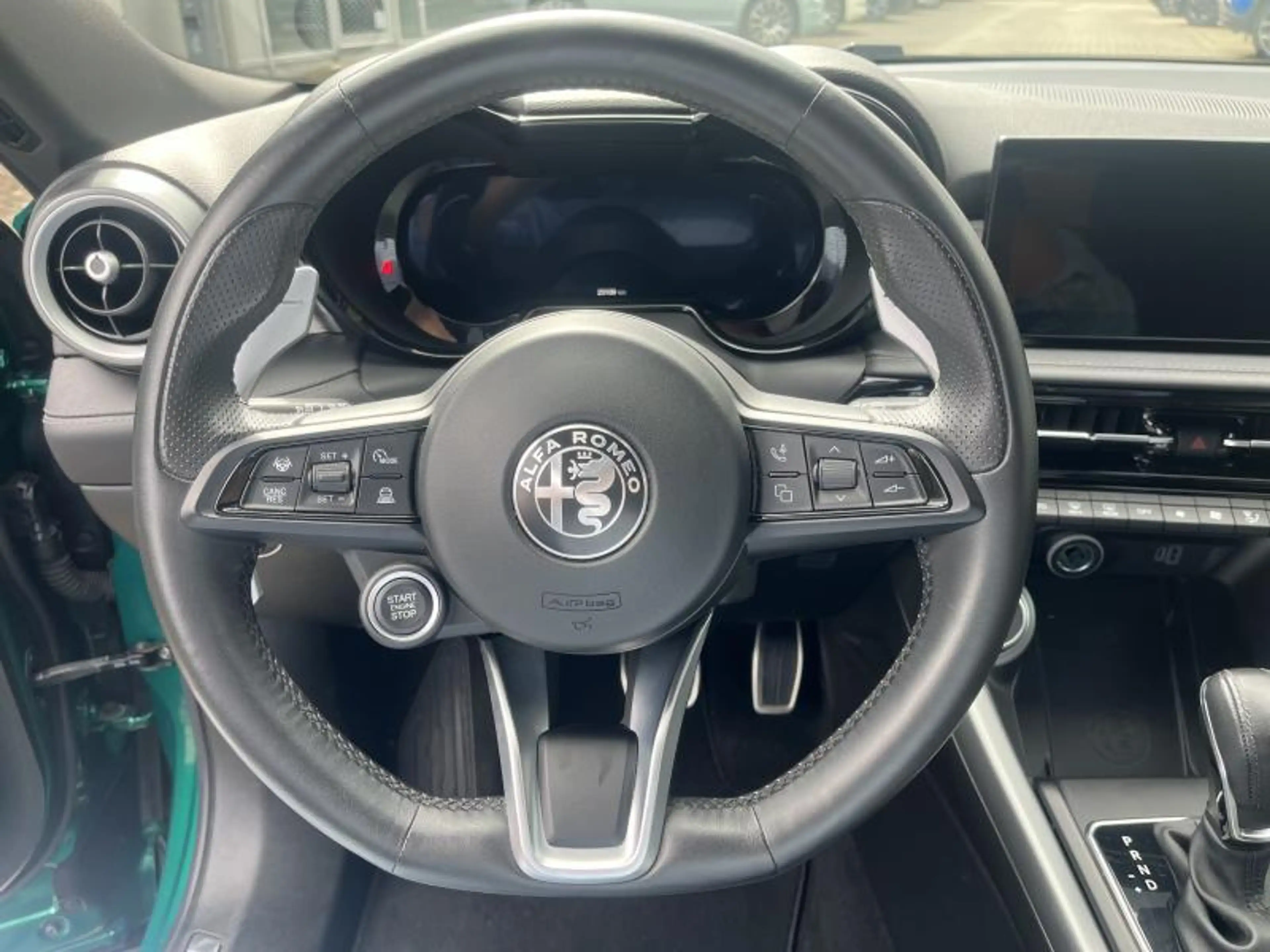 Alfa Romeo Tonale 422€/maand 30990€ — photo 10