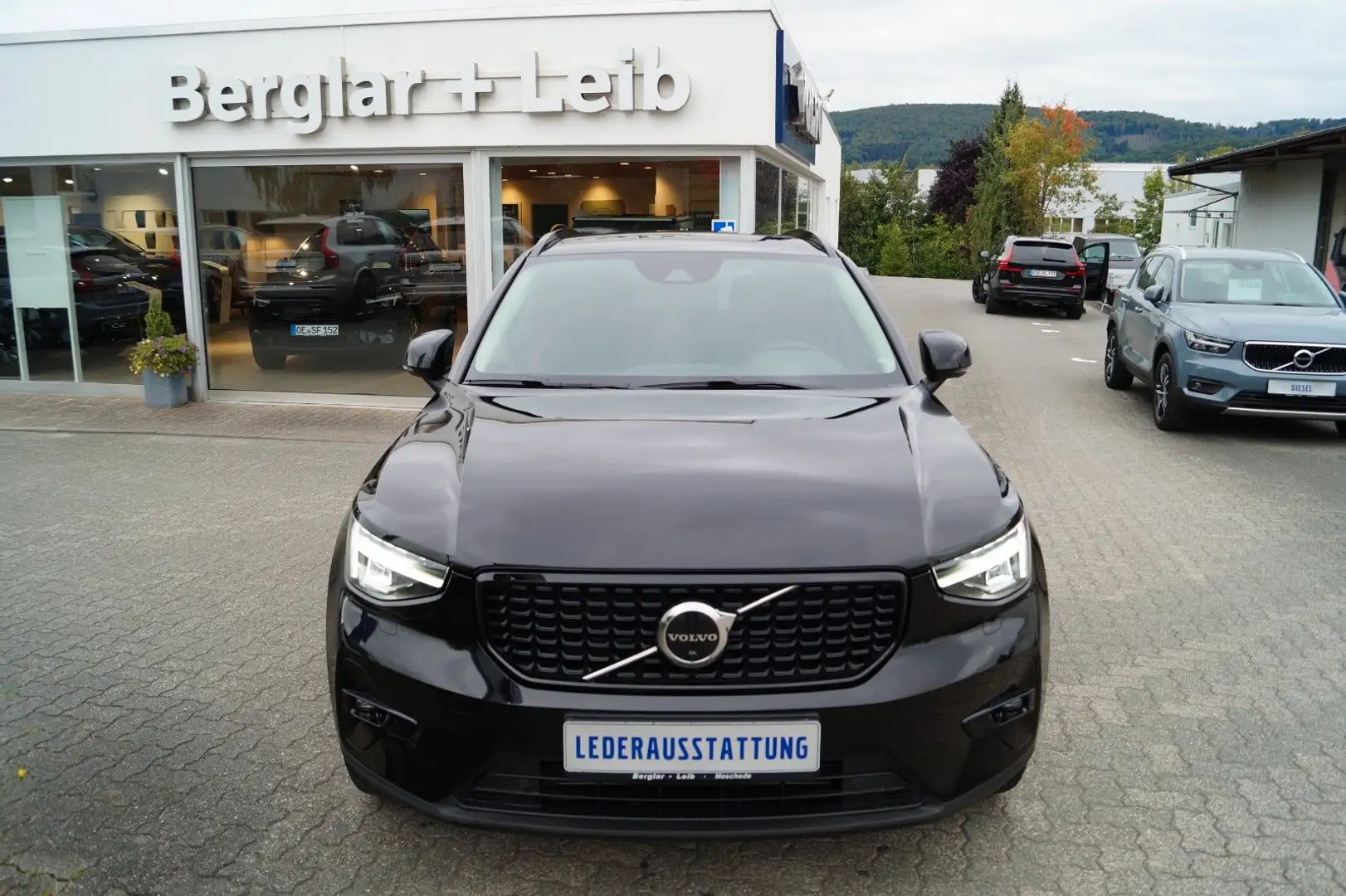 Volvo XC40 Recharge T5 2WD Plus Dark DKG/AHK/Leder/360 Noir - 1