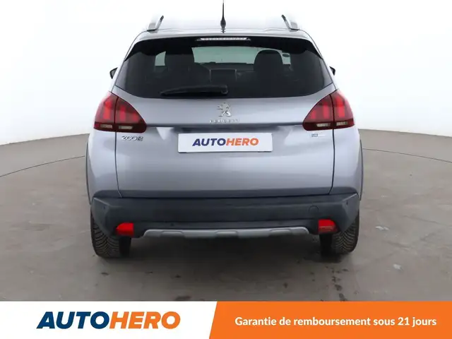 Peugeot 2008 view 5