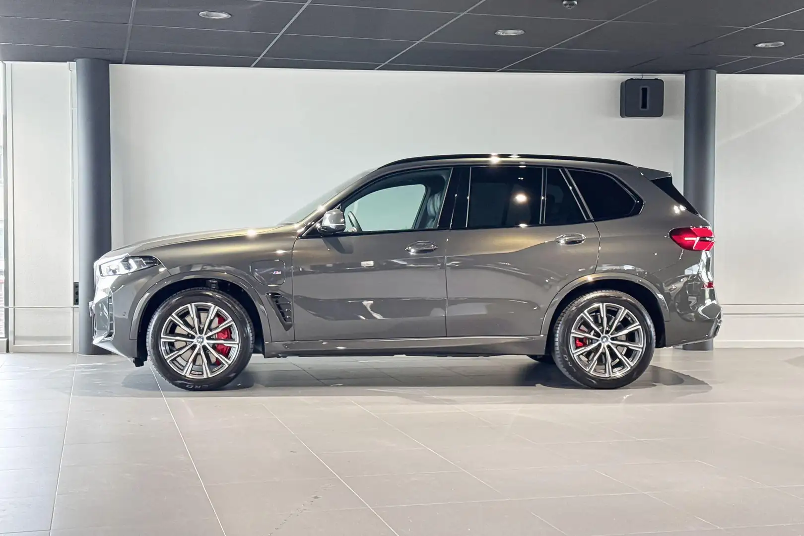 BMW X5 xDrive50e | M Sport Pro | Harman Kardon | Iconic G Grijs - 2