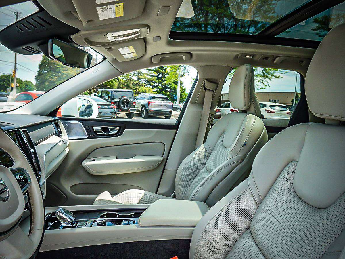 2022 Volvo XC60 T8 eAWD PHEV Inscription| PANO ROOF| thumb 14