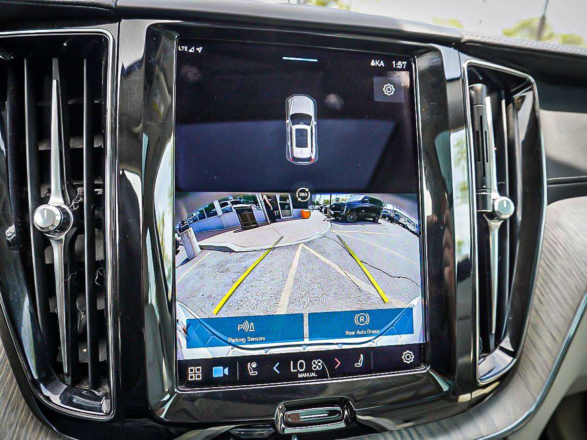 2022 Volvo XC60 T8 eAWD PHEV Inscription| PANO ROOF| thumb 29