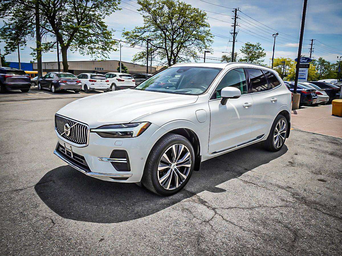 2022 Volvo XC60 T8 eAWD PHEV Inscription| PANO ROOF| alt 5