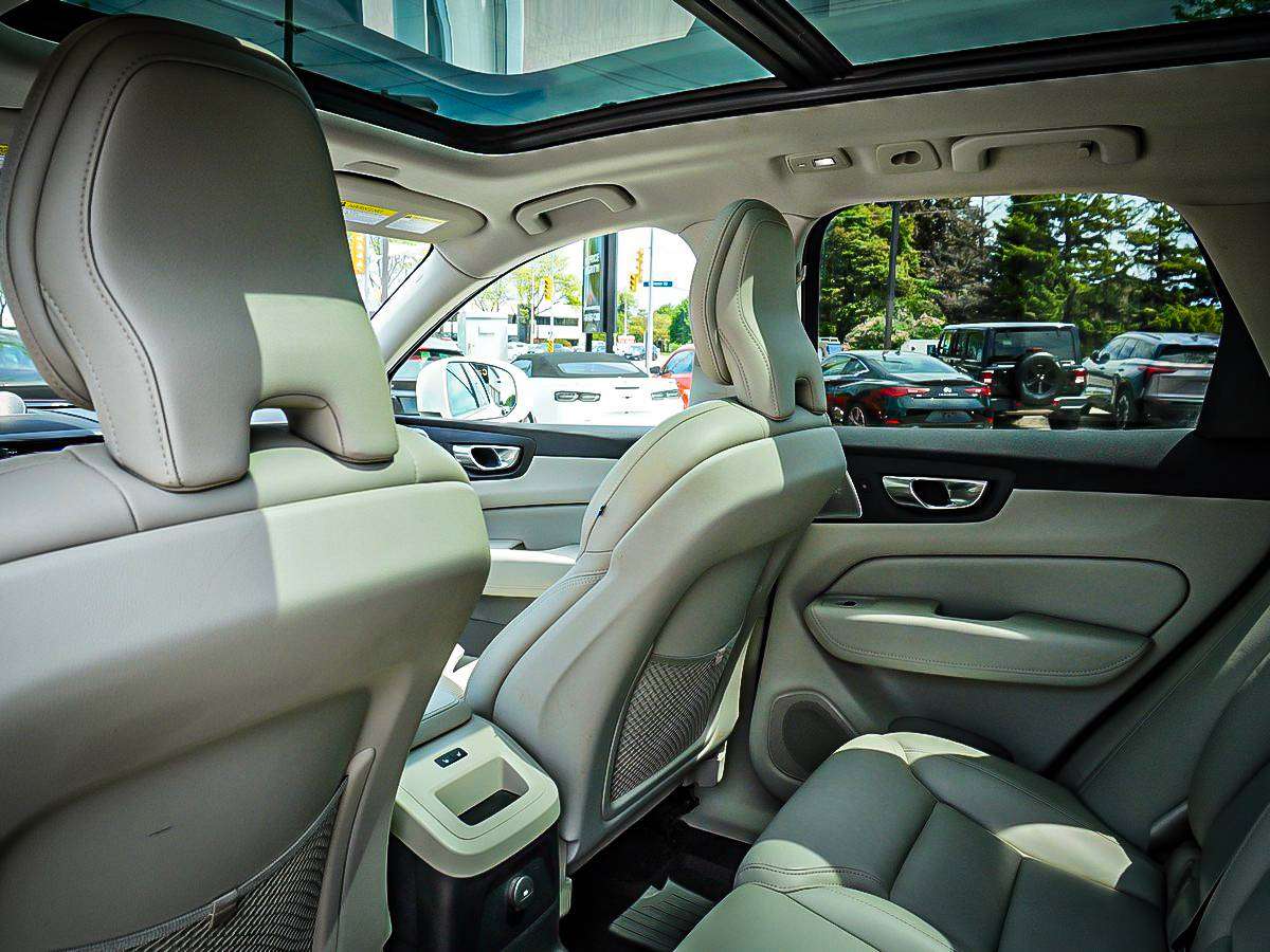 2022 Volvo XC60 T8 eAWD PHEV Inscription| PANO ROOF| thumb 16