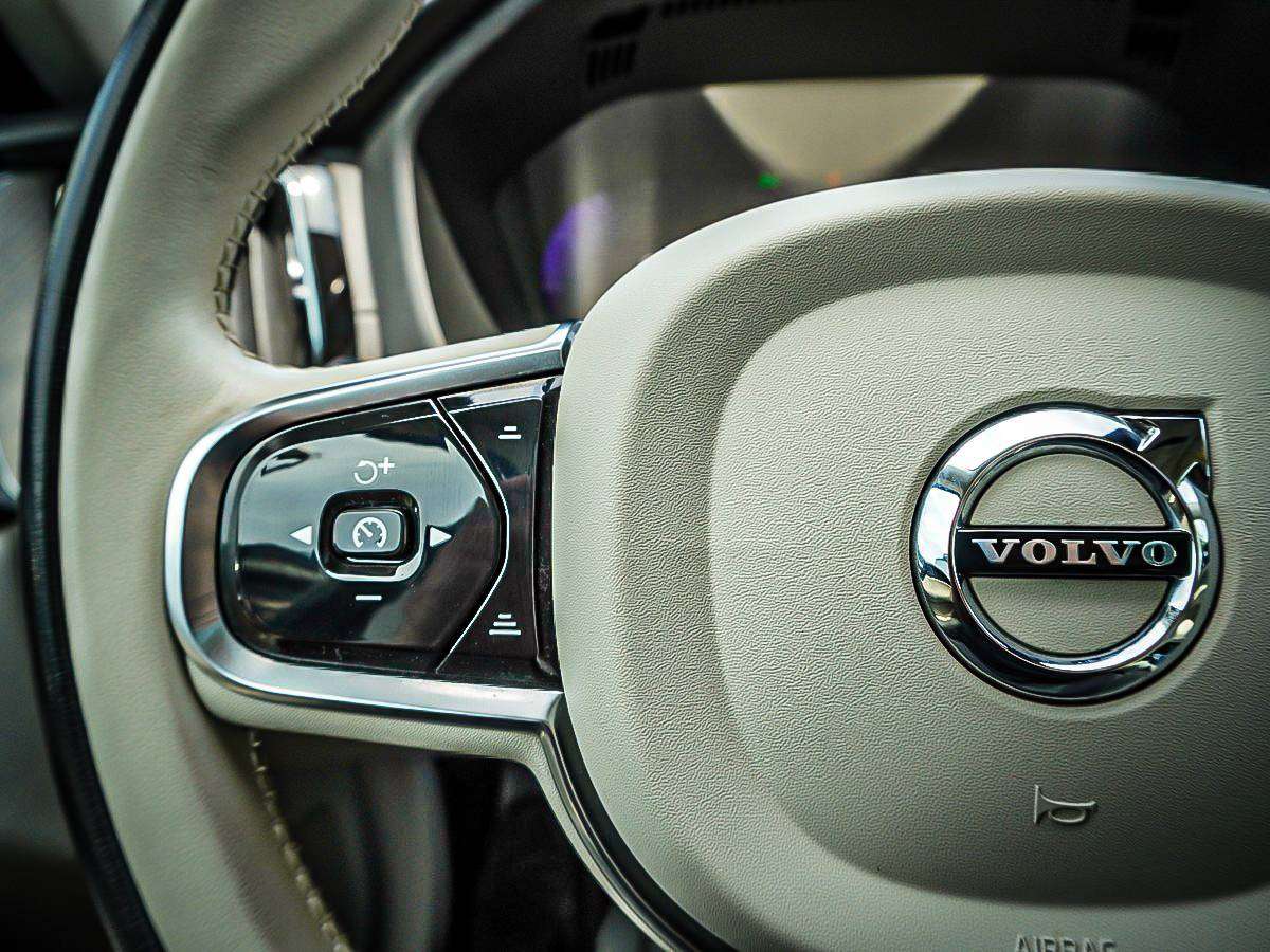 2022 Volvo XC60 T8 eAWD PHEV Inscription| PANO ROOF| thumb 21