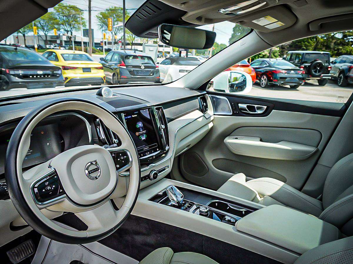 2022 Volvo XC60 T8 eAWD PHEV Inscription| PANO ROOF| thumb 13