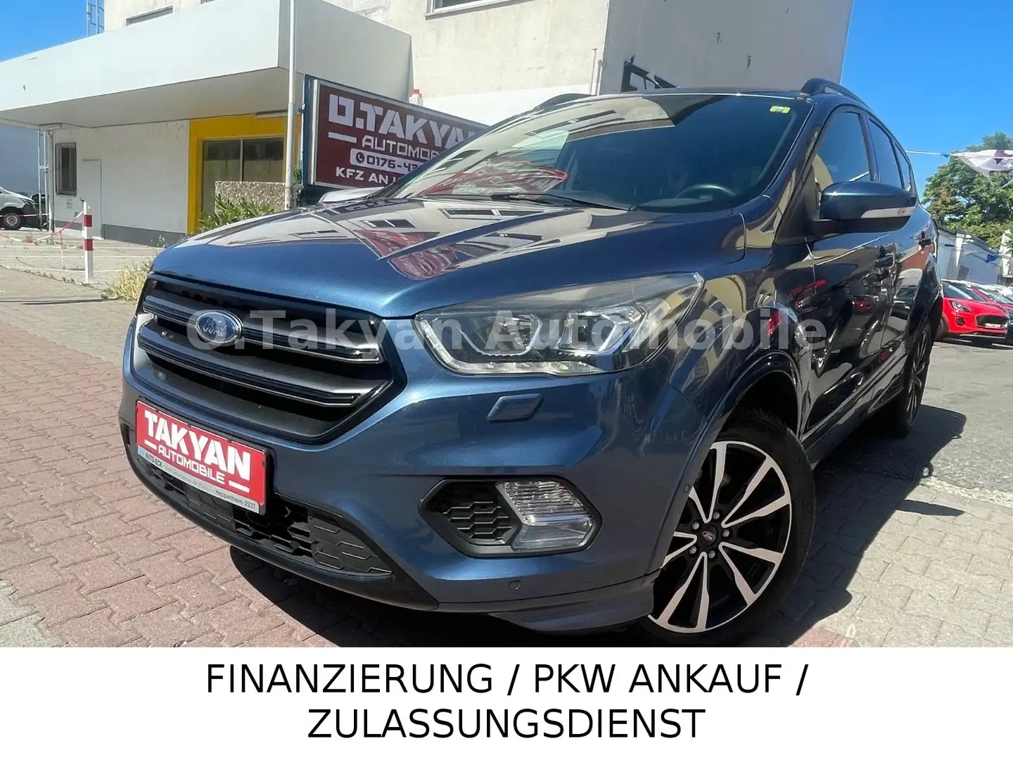 Ford Kuga ST-Line Blau - 1