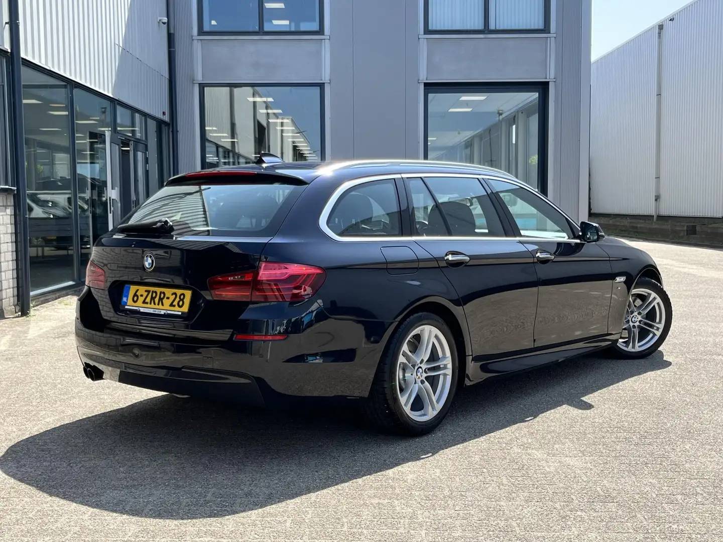 BMW 520 5-serie Touring 520i High Executive | NL Auto/2e E Nero - 2
